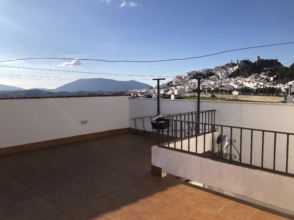 3 Bed, 2 Bath, ApartmentFor Sale, Olvera, Andalucia