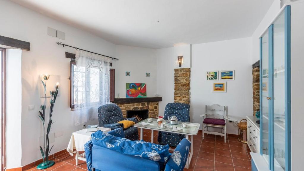 2 Bed, 2 Bath, HouseFor Sale, Cortes de La Frontera, Andalucia