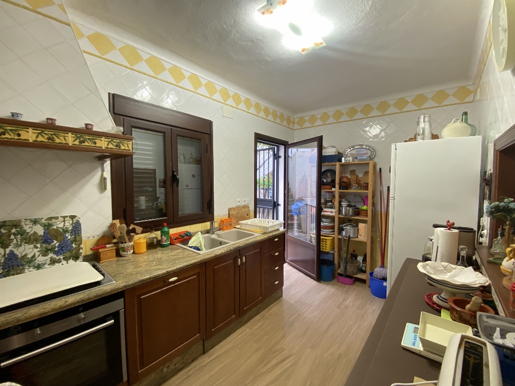 5 Bed, 2 Bath, ApartmentFor Sale, Zahara de La Sierra, Andalucia