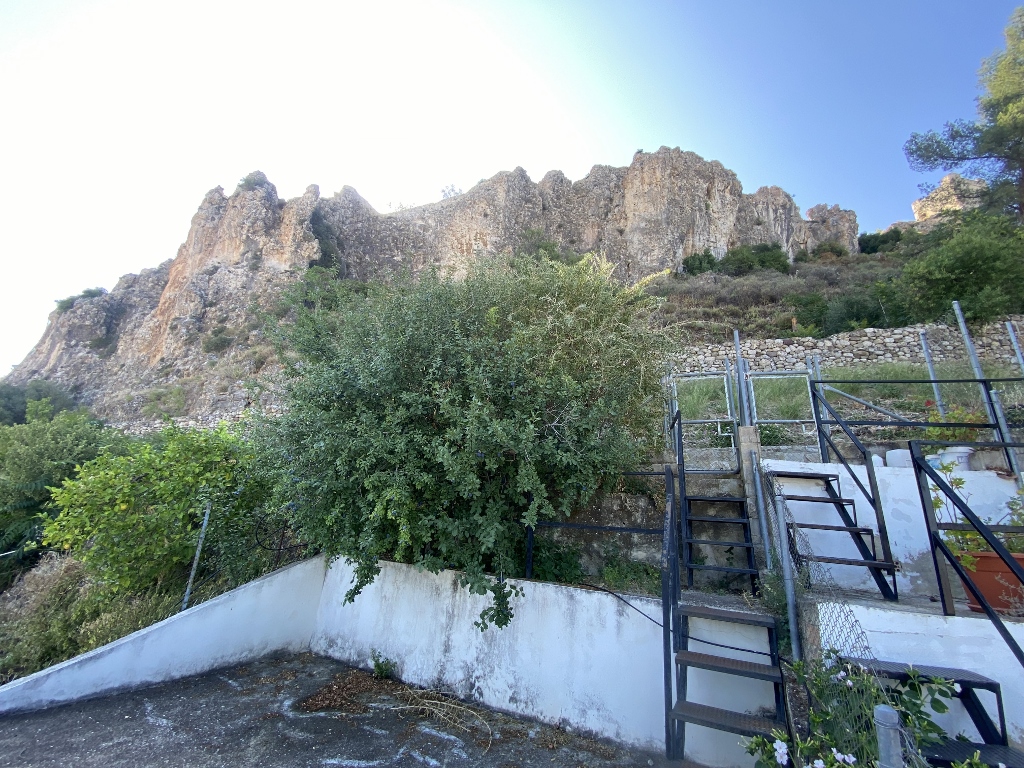 5 Bed, 2 Bath, ApartmentFor Sale, Zahara de La Sierra, Andalucia