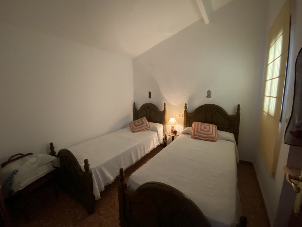 5 Bed, 2 Bath, ApartmentFor Sale, Zahara de La Sierra, Andalucia