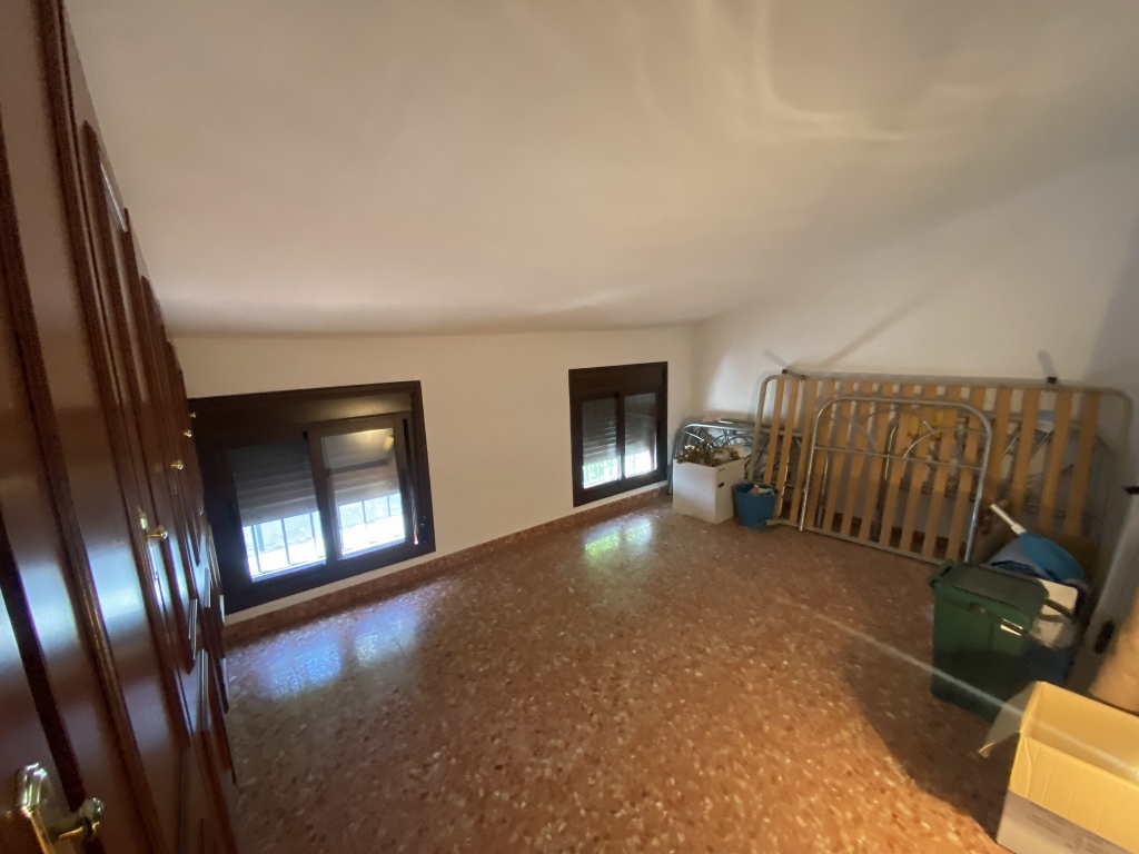 5 Bed, 2 Bath, ApartmentFor Sale, Zahara de La Sierra, Andalucia