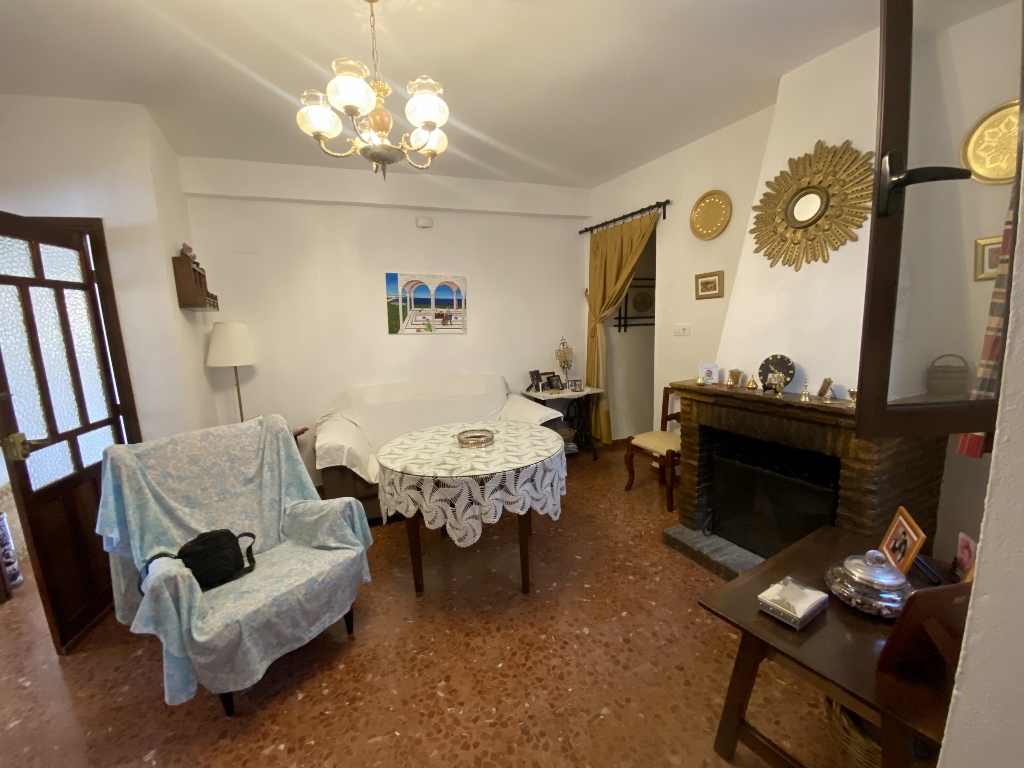 5 Bed, 2 Bath, ApartmentFor Sale, Zahara de La Sierra, Andalucia