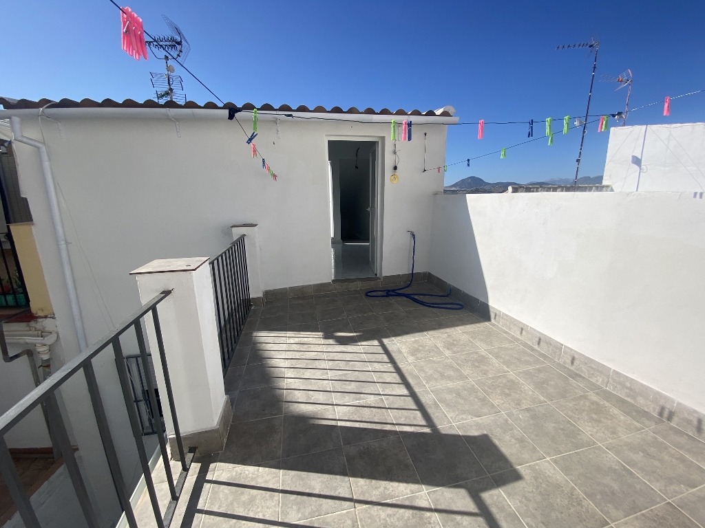 3 Bed, 2 Bath, HouseFor Sale, Olvera, Andalucia