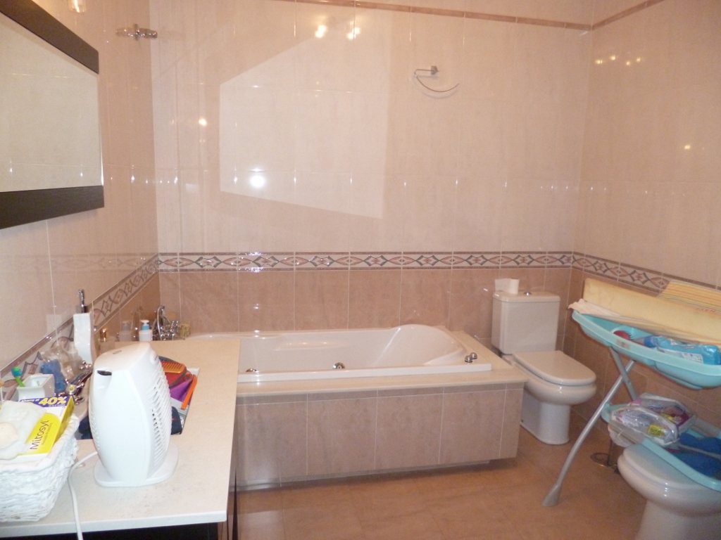 4 Bed, 2 Bath, HouseFor Sale, Olvera, Andalucia