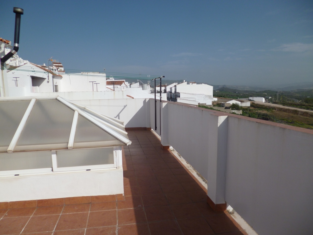 4 Bed, 2 Bath, HouseFor Sale, Olvera, Andalucia