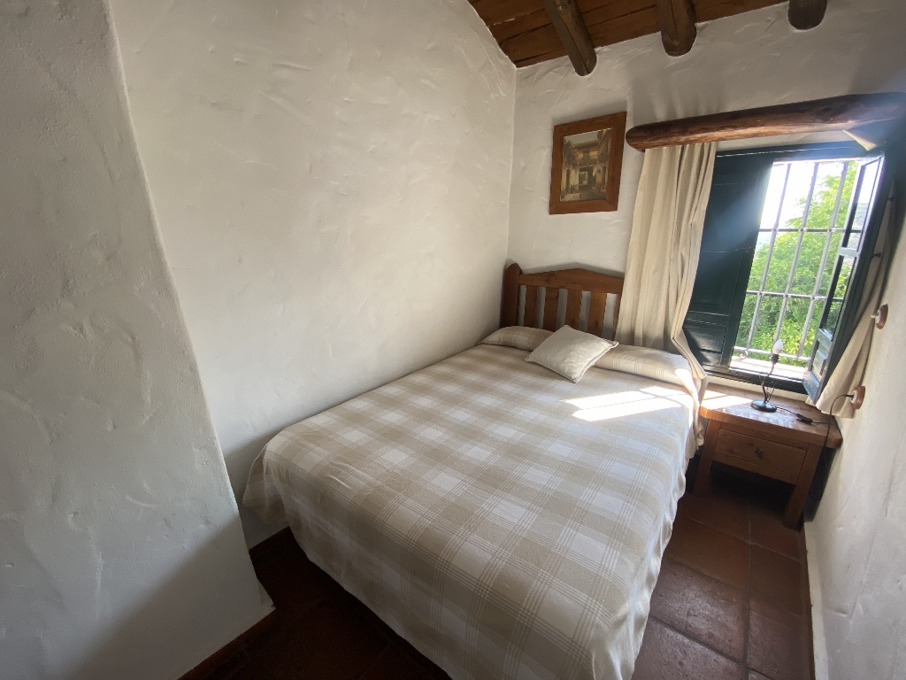 7 Bed, 3 Bath, HouseFor Sale, Zahara de La Sierra, Andalucia