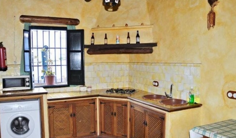 7 Bed, 3 Bath, HouseFor Sale, Zahara de La Sierra, Andalucia