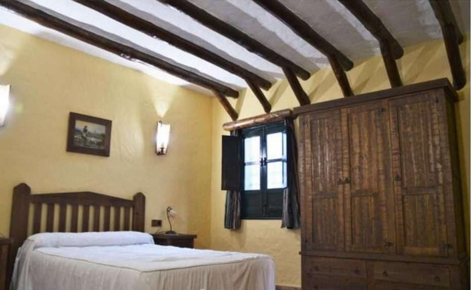 7 Bed, 3 Bath, HouseFor Sale, Zahara de La Sierra, Andalucia