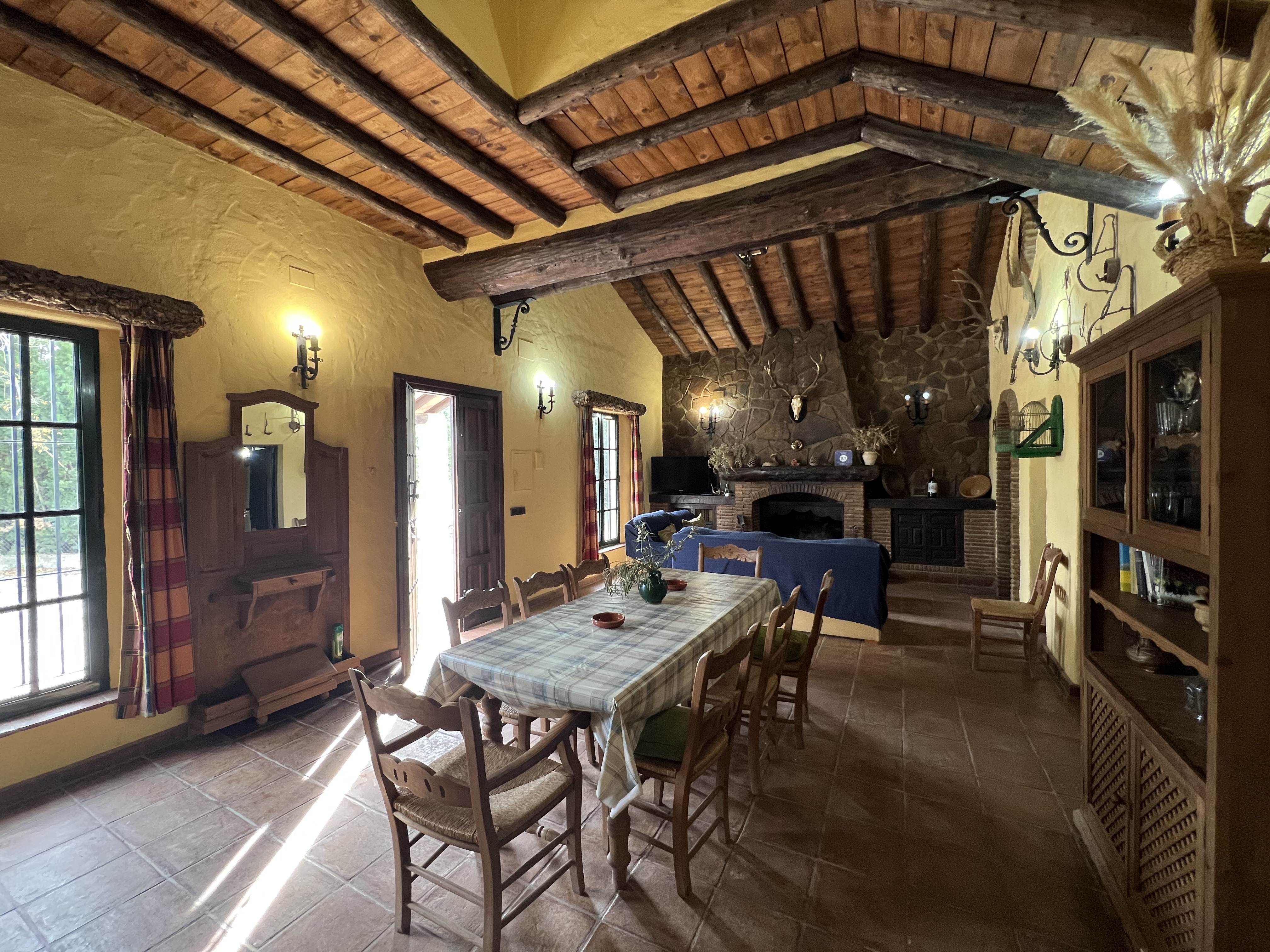 4 Bed, 2 Bath, HouseFor Sale, Zahara de La Sierra, Andalucia 4 Bed, 2 Bath, HouseFor Sale, Zahara de La Sierra, Andalucia