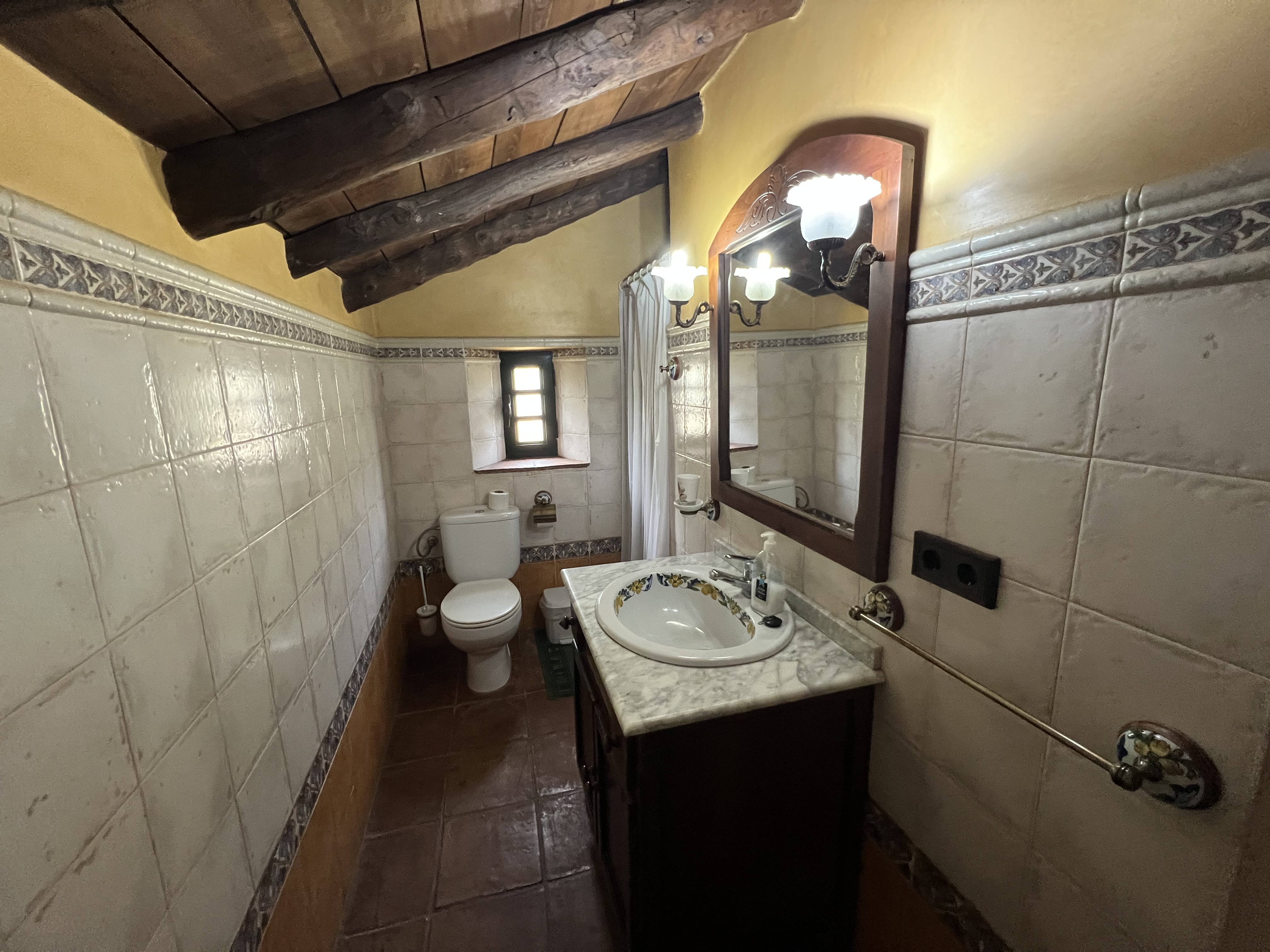 4 Bed, 2 Bath, HouseFor Sale, Zahara de La Sierra, Andalucia 4 Bed, 2 Bath, HouseFor Sale, Zahara de La Sierra, Andalucia