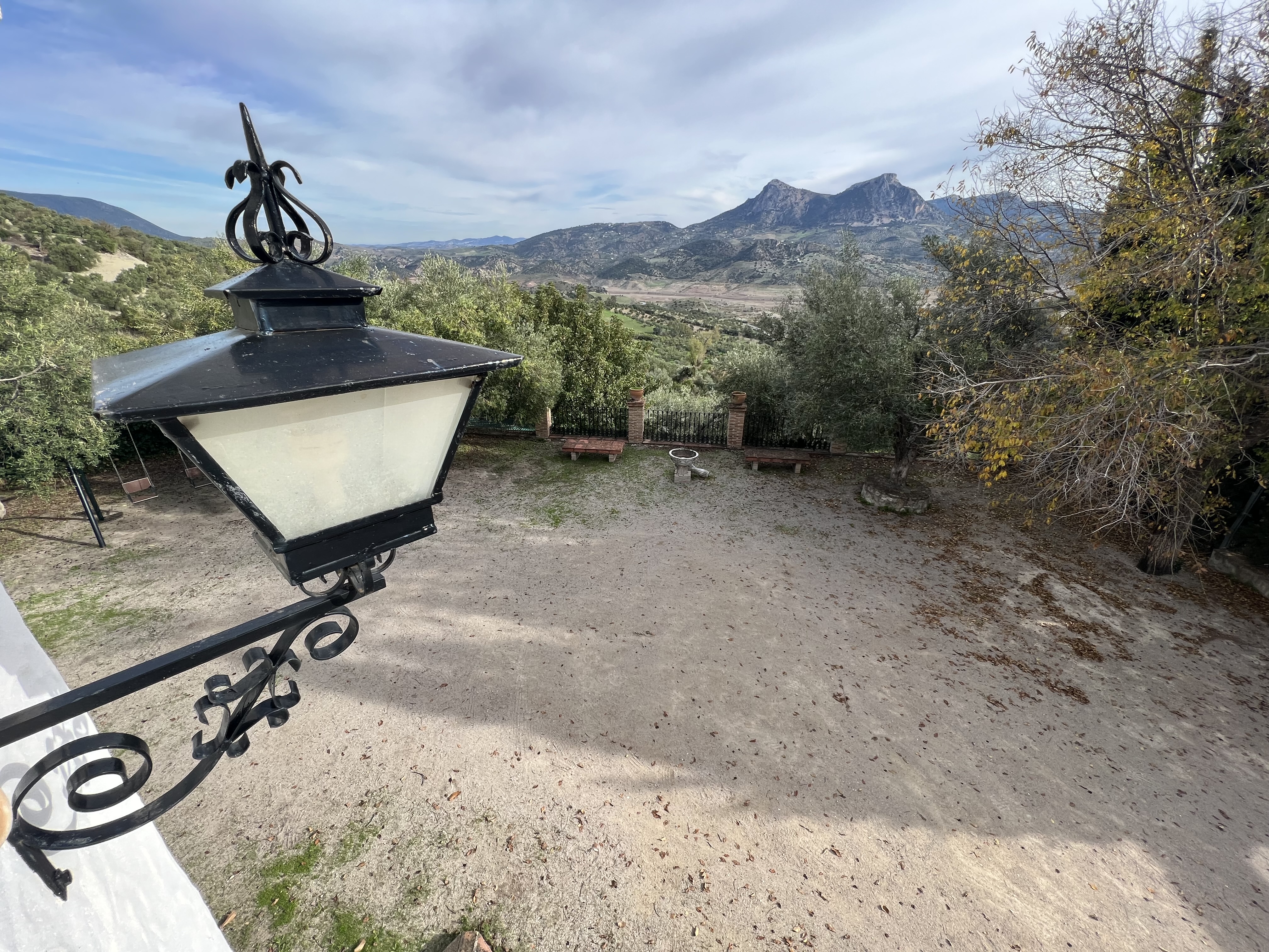 4 Bed, 2 Bath, HouseFor Sale, Zahara de La Sierra, Andalucia 4 Bed, 2 Bath, HouseFor Sale, Zahara de La Sierra, Andalucia