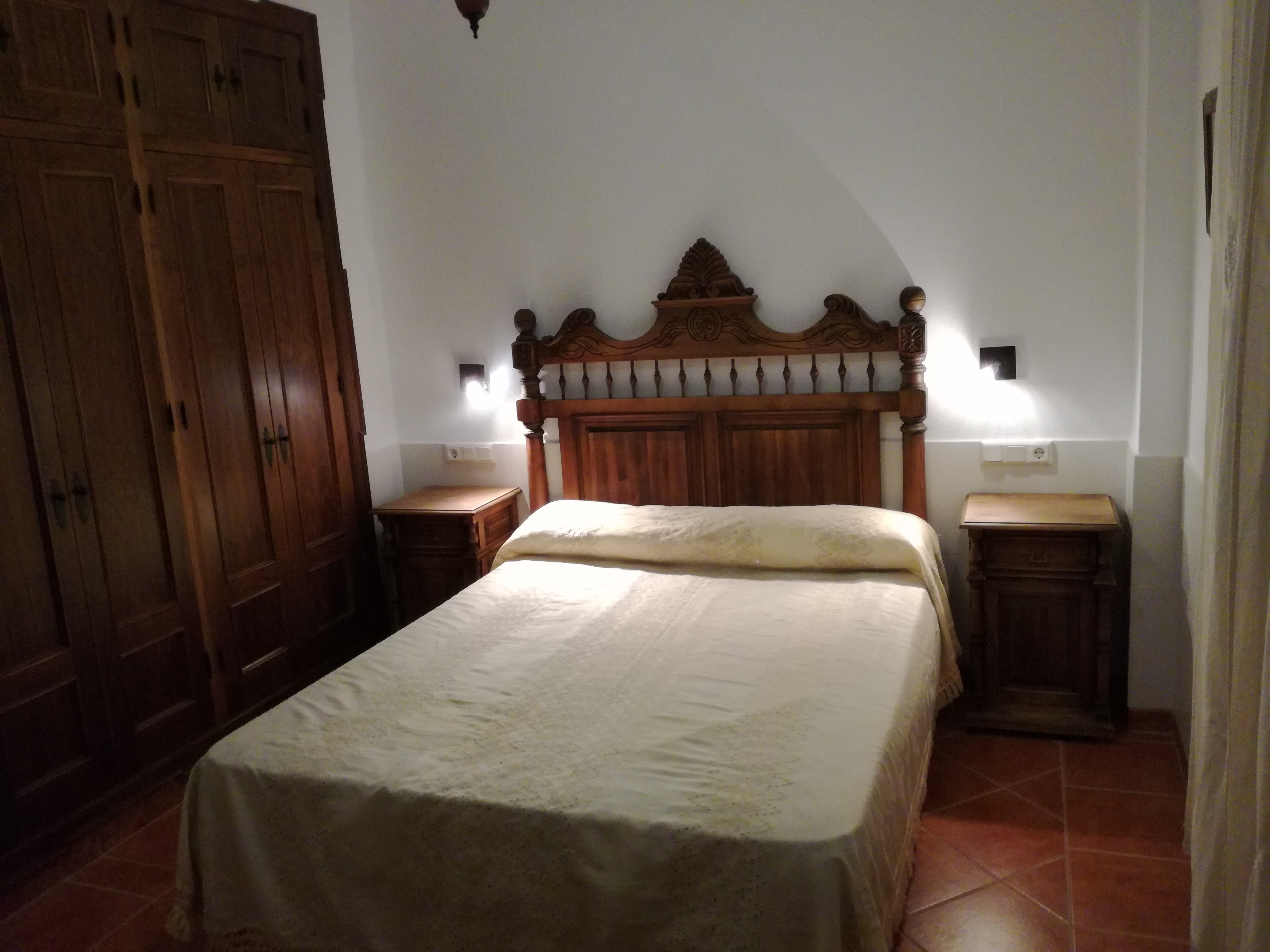 7 Bed, 5 Bath, HouseFor Sale, Setenil de Las Bodegas, Andalucia