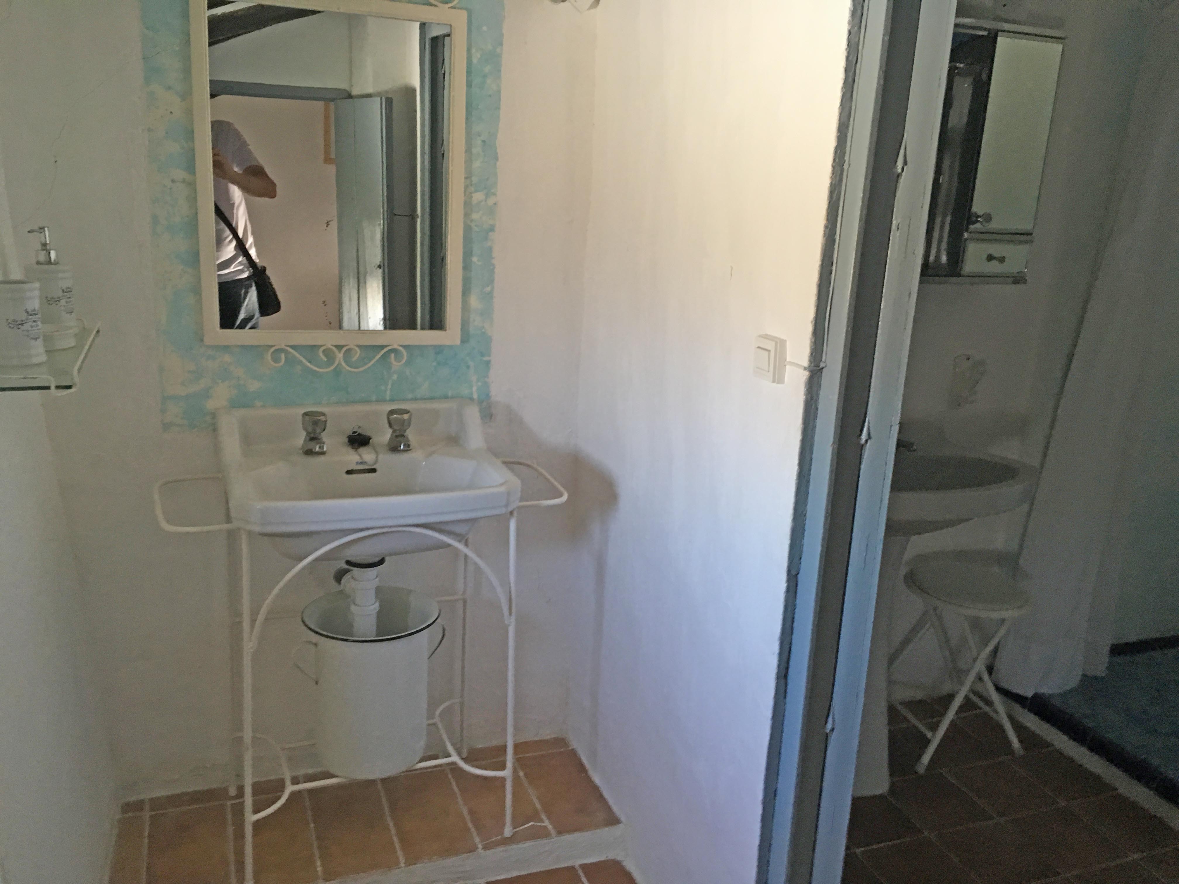 6 Bed, 2 Bath, HouseFor Sale, Moron de La Frontera, Andalucia