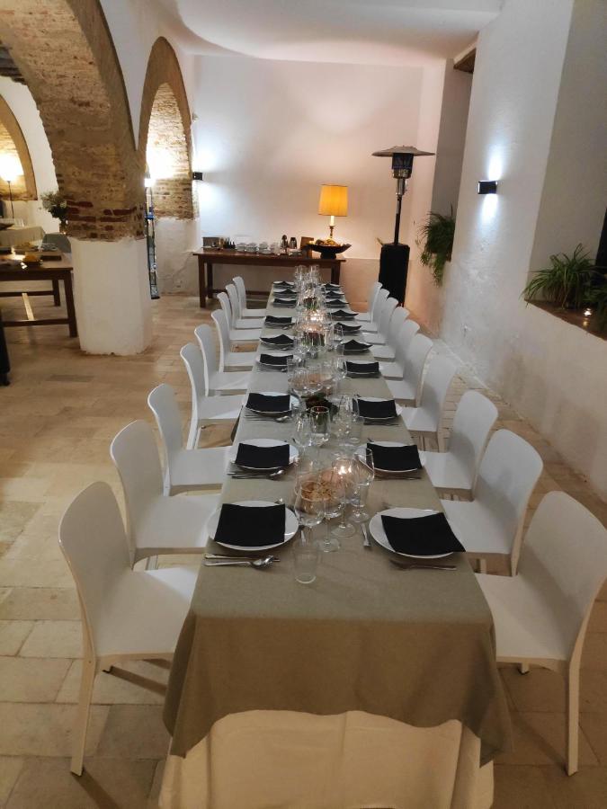 12 Bed, 13 Bath, HouseFor Sale, Sevilla, Andalucia