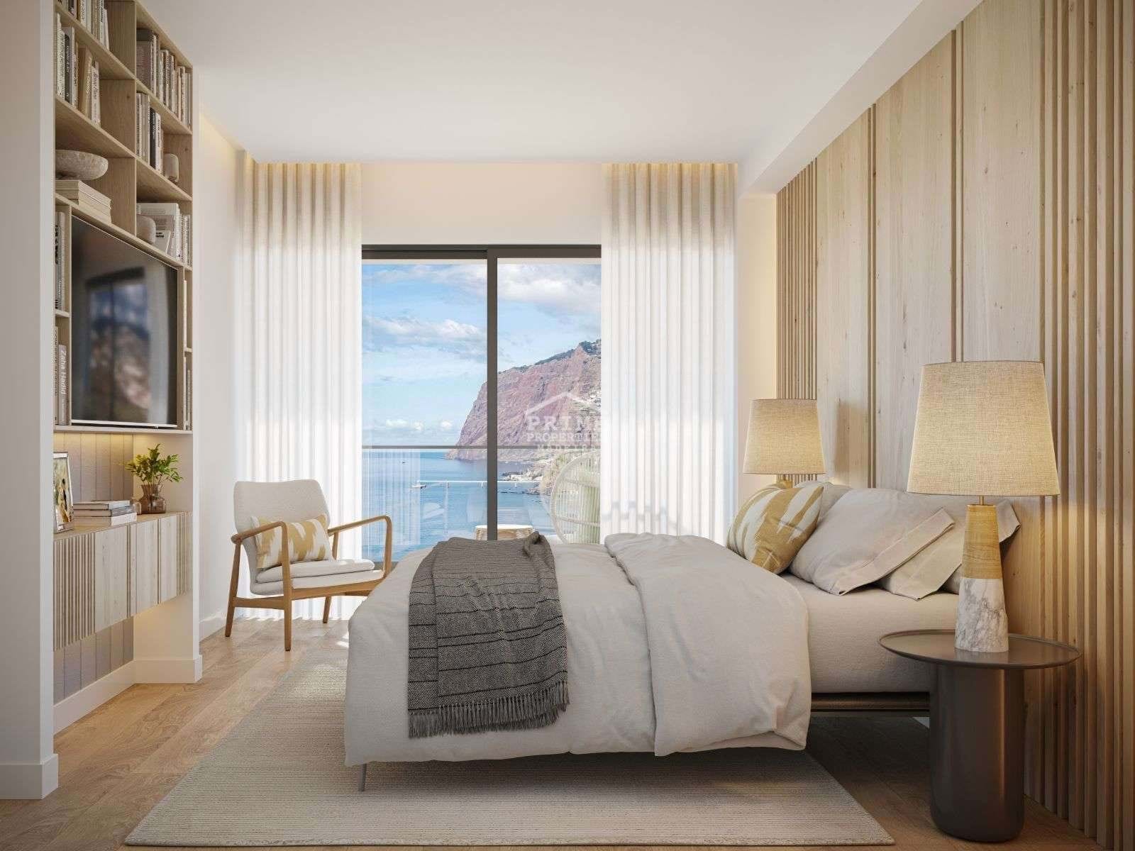 4 Bed, 3 Bath, ApartmentFor Sale, Funchal, Ilha da Madeira, 9000-098