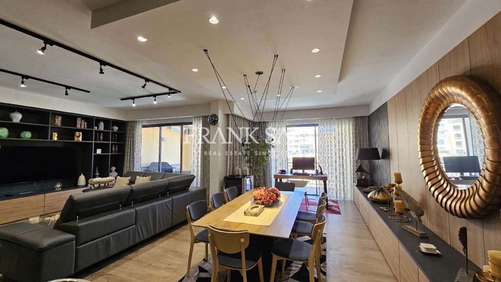 3 Bed, ApartmentFor Sale, Portomaso, Malta