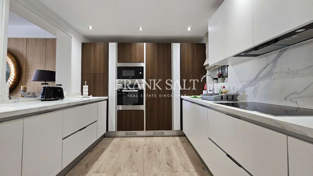 3 Bed, ApartmentFor Sale, Portomaso, Malta