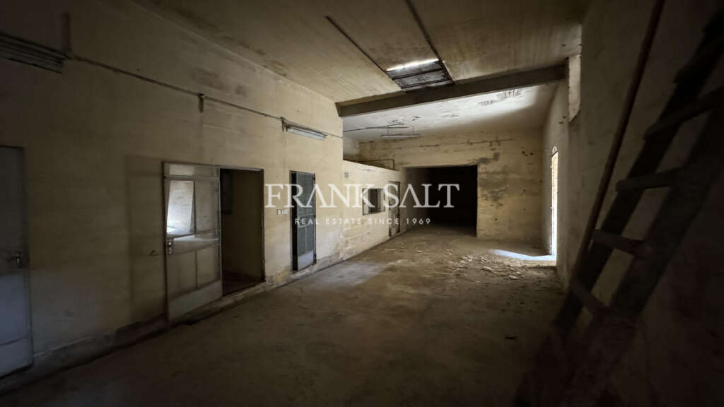 Commercial Property, For Sale