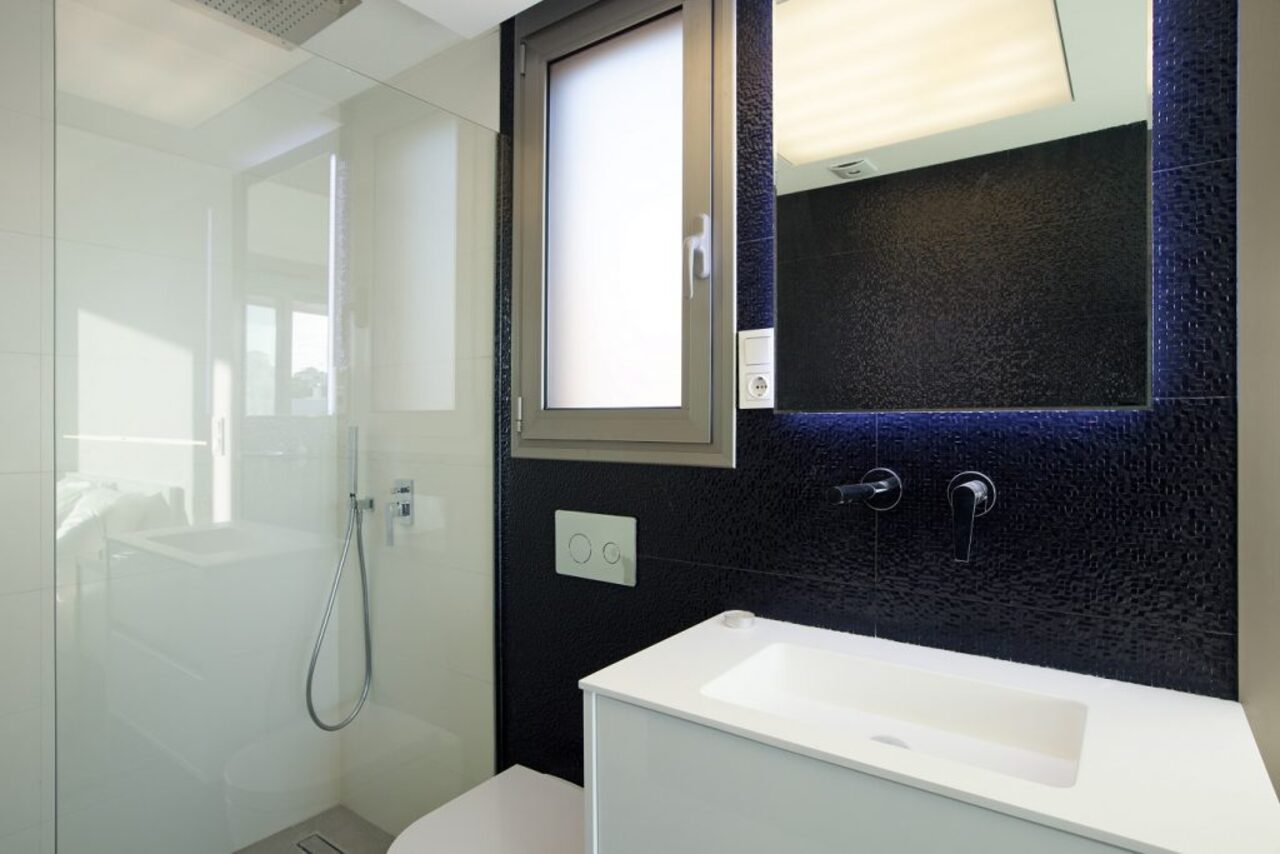 3 Bed, 4 Bath, HouseFor Sale, Villamartin, Cadiz