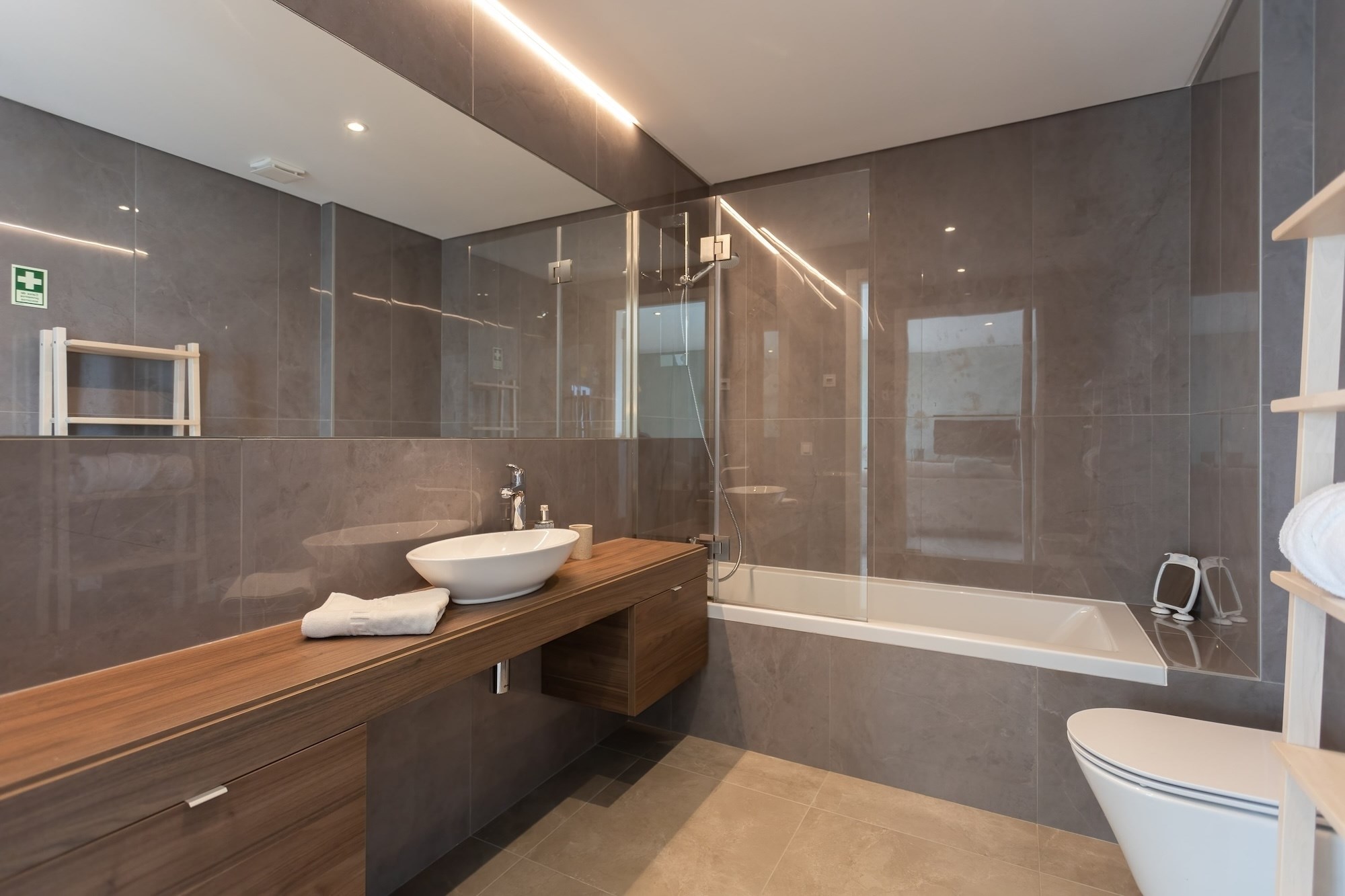 2 Bed, 2 Bath, ApartmentFor Sale, Nazaré, Leiria, 2450-060