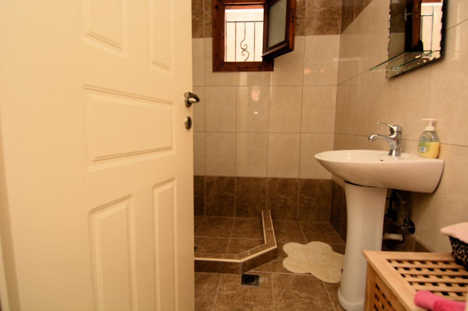 2 Bed, 1 Bath, HouseFor Sale, Chania, Crete