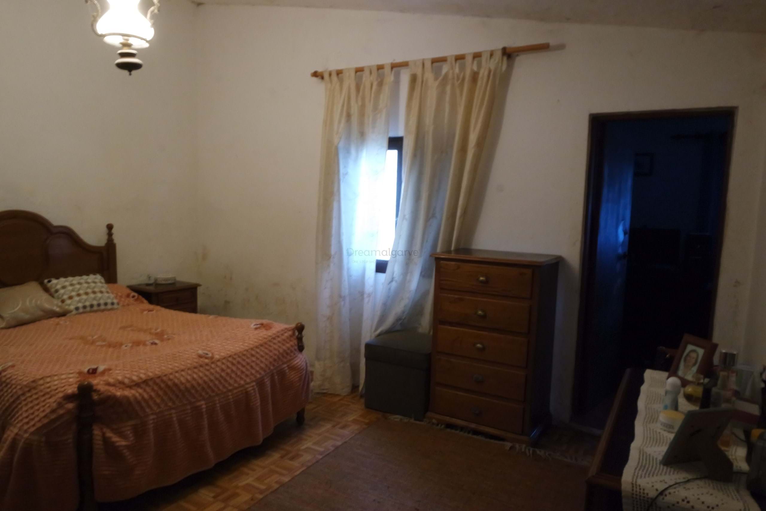 5 Bed, 2 Bath, HouseFor Sale, Lagos, Faro, 8600-308