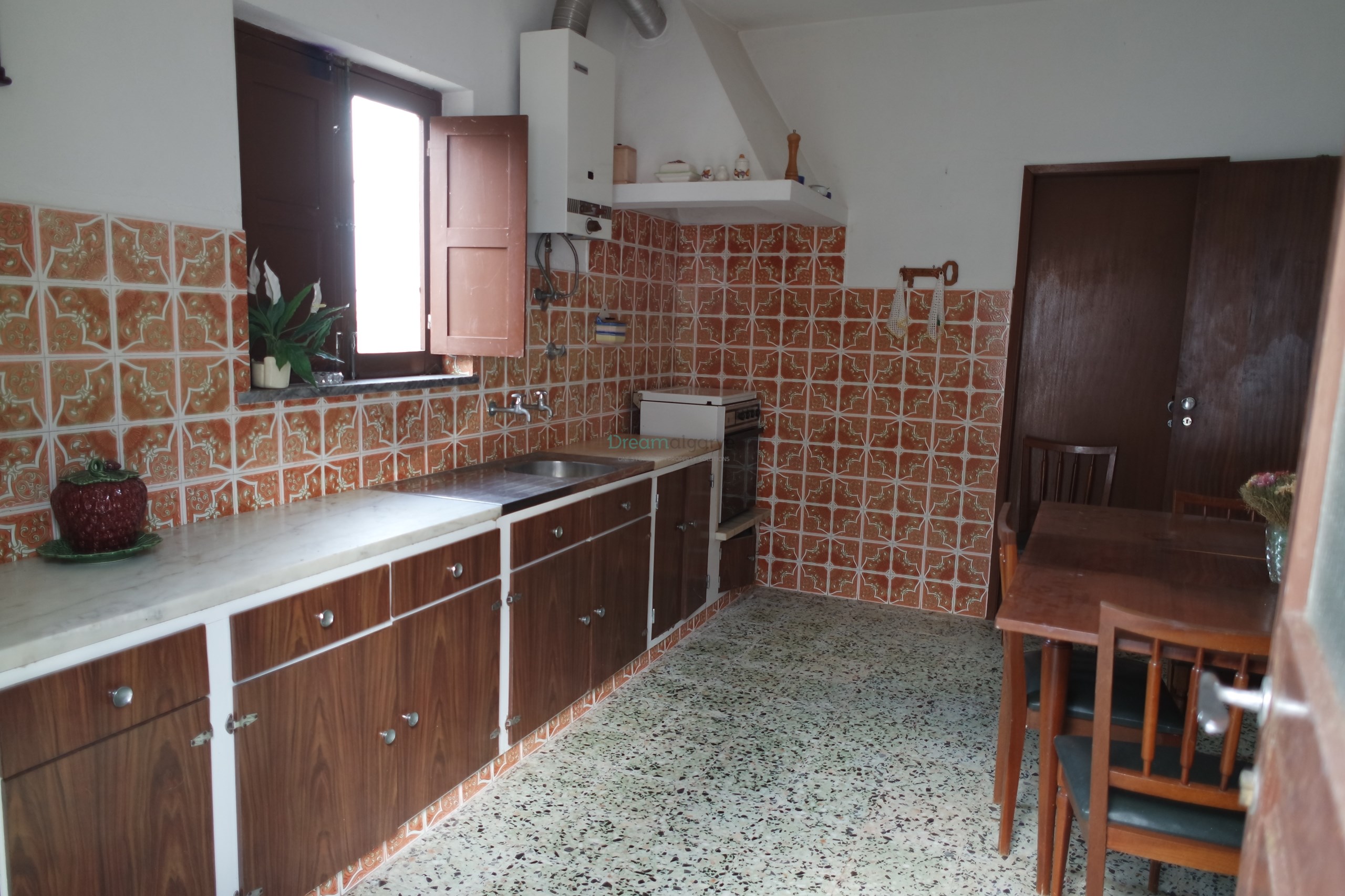 5 Bed, 2 Bath, HouseFor Sale, Lagos, Faro, 8600-308