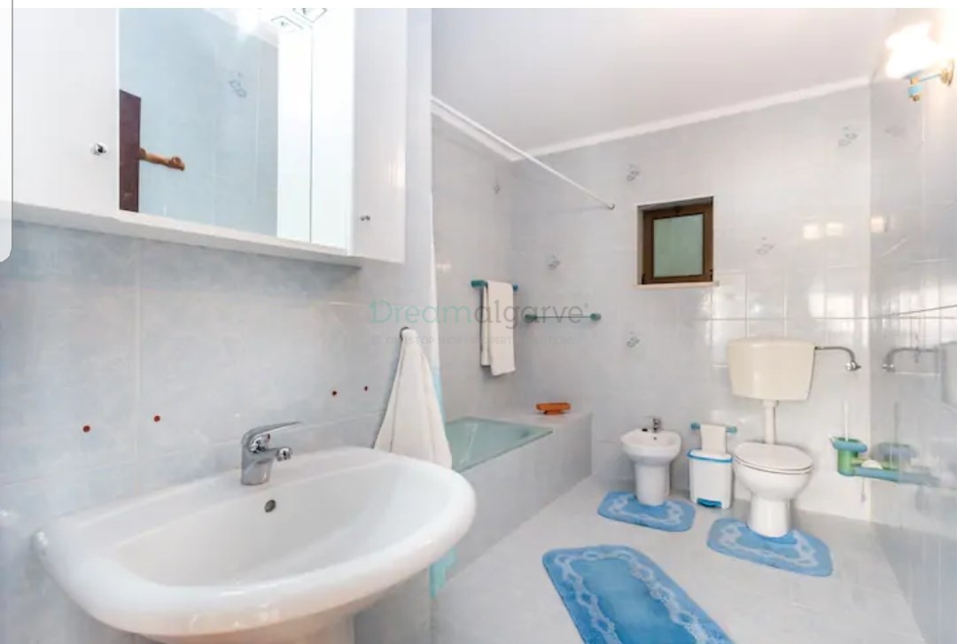 6 Bed, 2 Bath, HouseFor Sale, Lagos, Faro, 8650-105