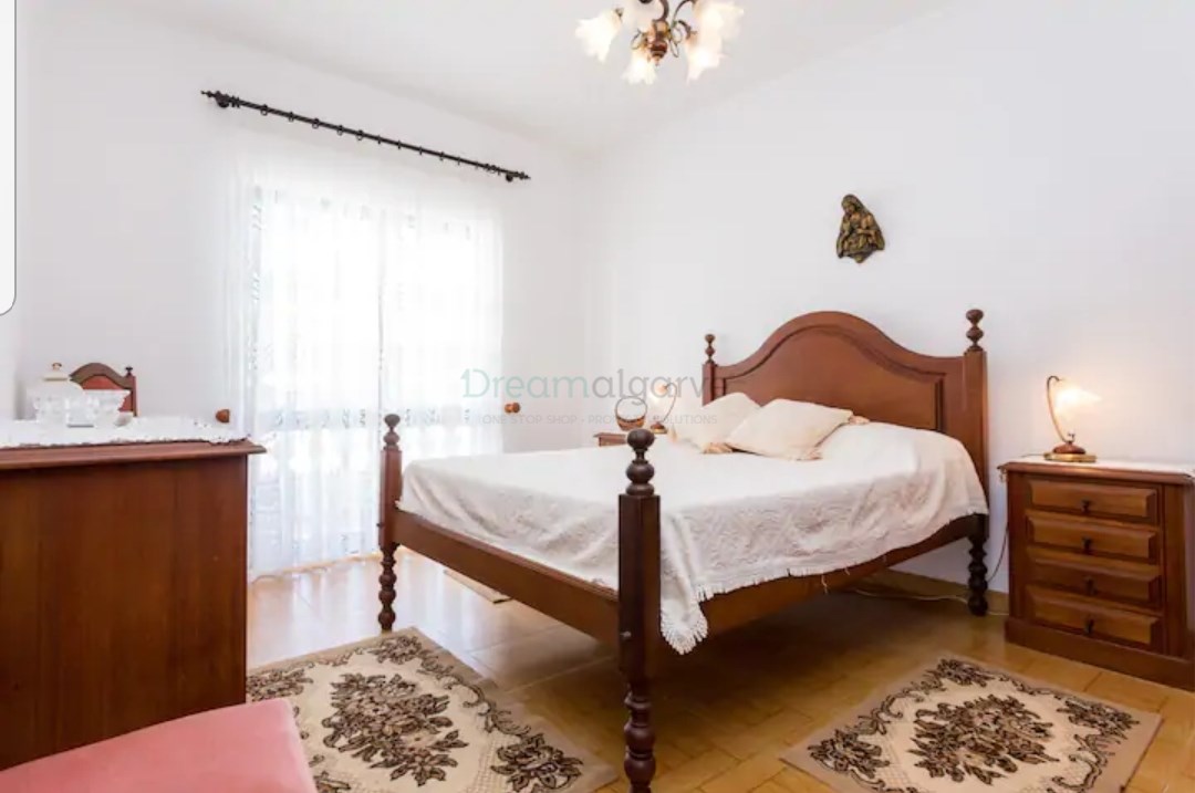 6 Bed, 2 Bath, HouseFor Sale, Lagos, Faro, 8650-105