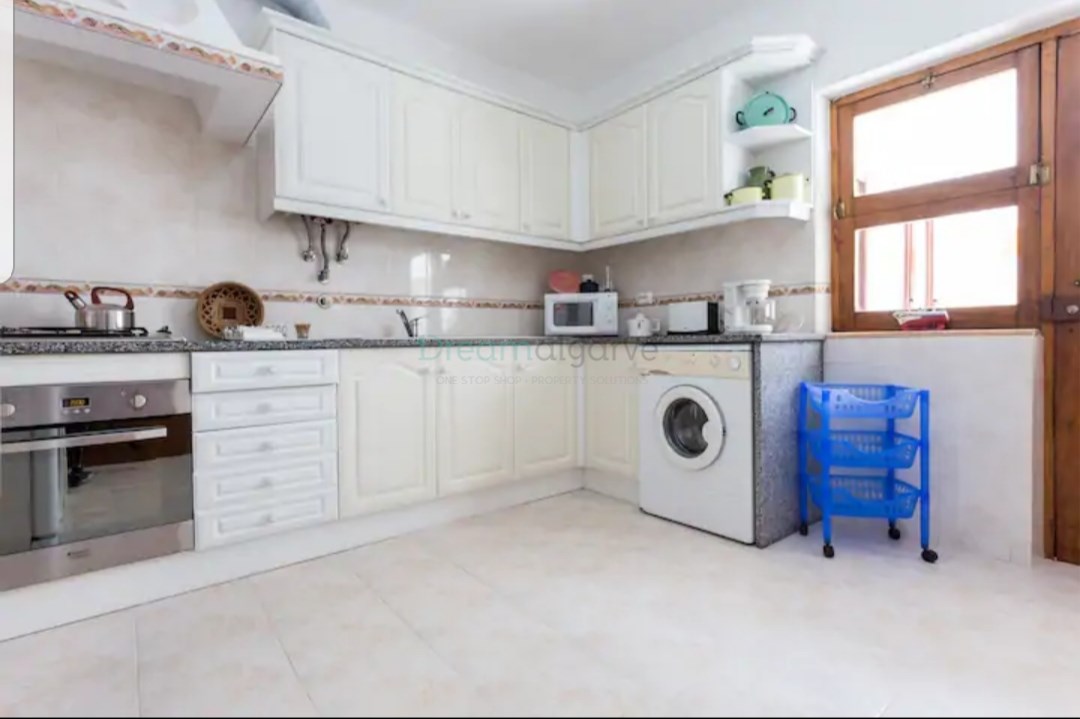 6 Bed, 2 Bath, HouseFor Sale, Lagos, Faro, 8650-105