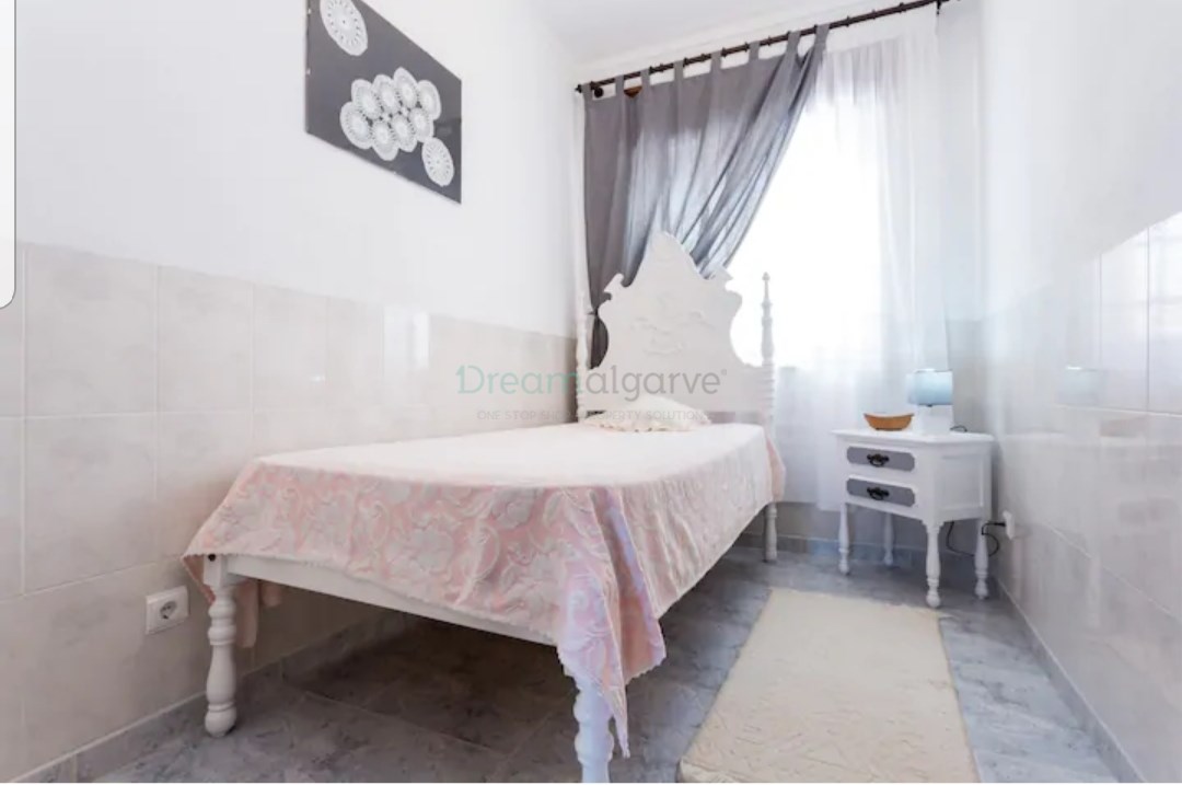 6 Bed, 2 Bath, HouseFor Sale, Lagos, Faro, 8650-105