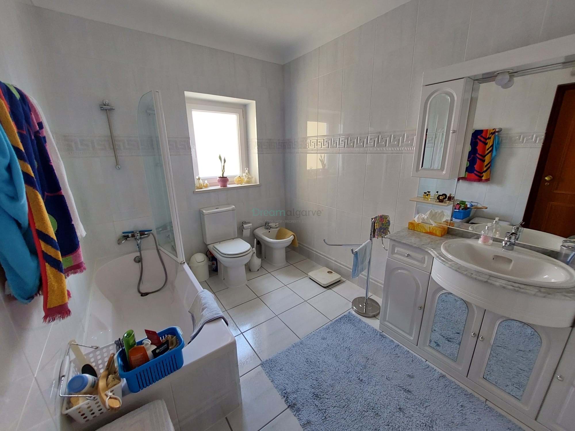 6 Bed, 4 Bath, HouseFor Sale, Lagos, Faro, 8600-548