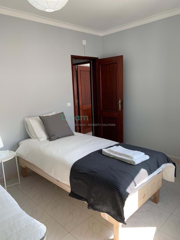 3 Bed, 2 Bath, ApartmentFor Sale, Lagos, Faro, 8600-757