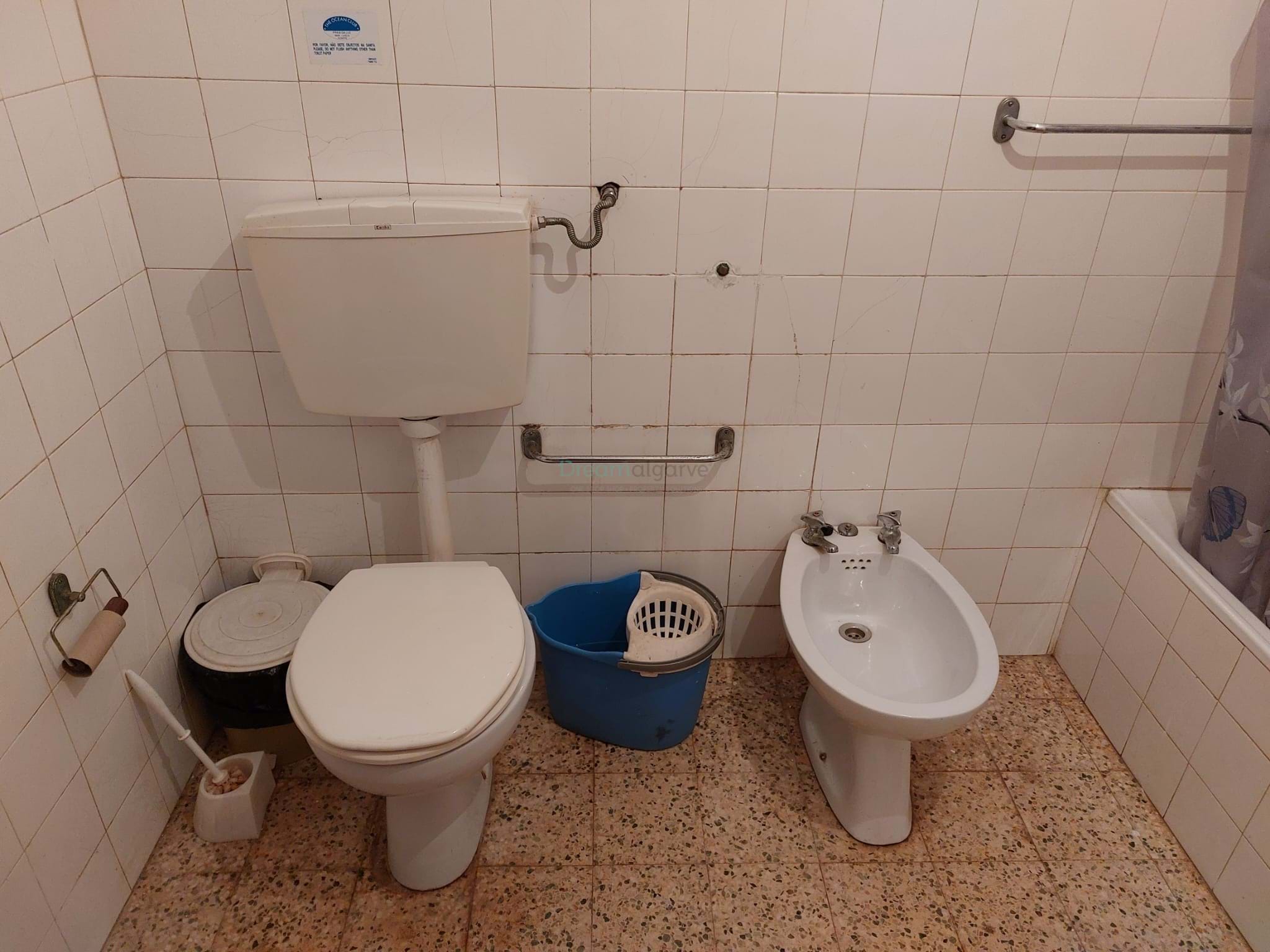 4 Bed, 1 Bath, HouseFor Sale, Lagos, Faro, 8600-250