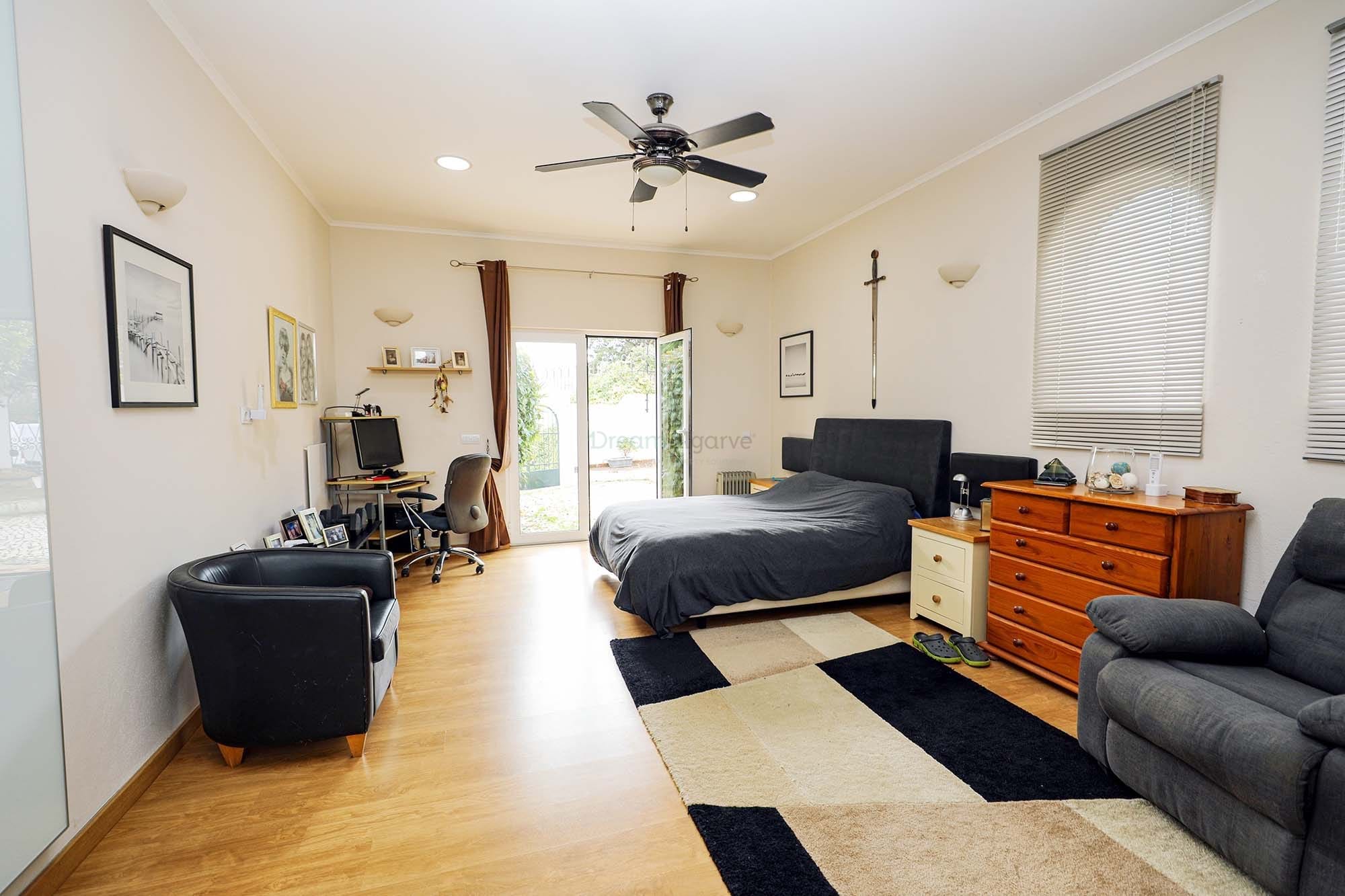 Commercial Property, For Sale