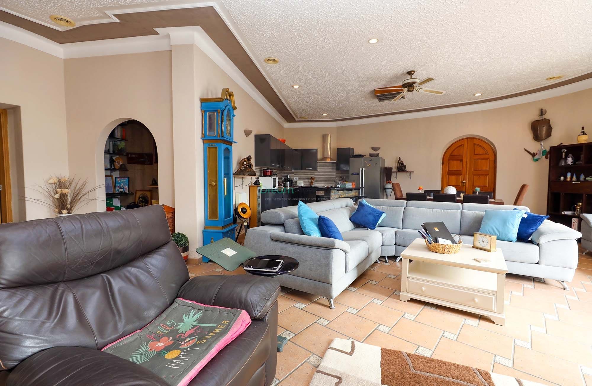 Commercial Property, For Sale