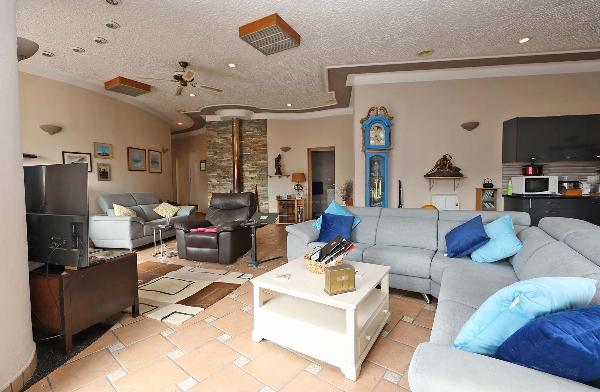 Commercial Property, For Sale