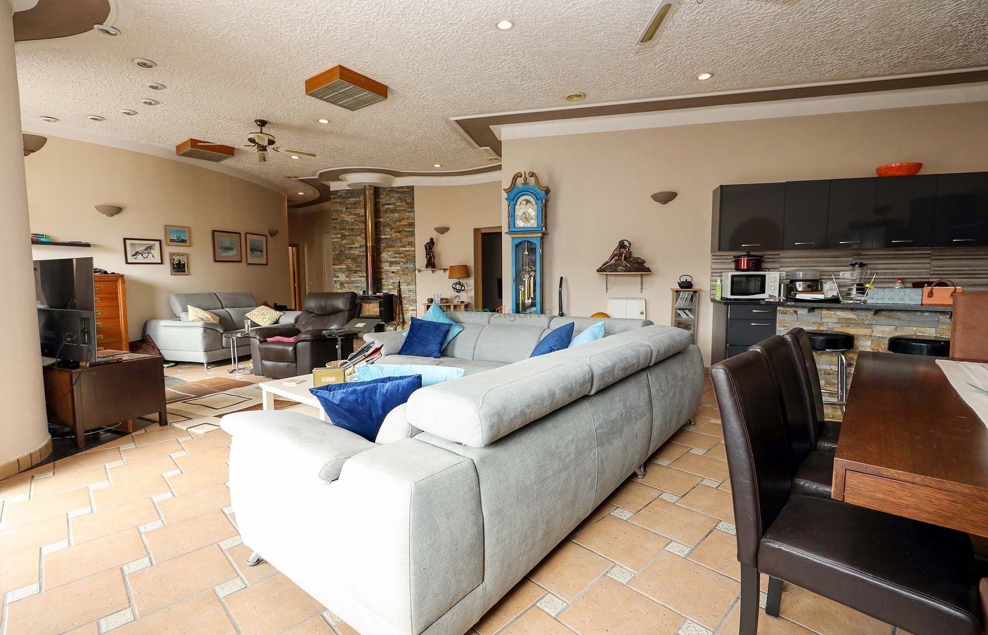 Commercial Property, For Sale