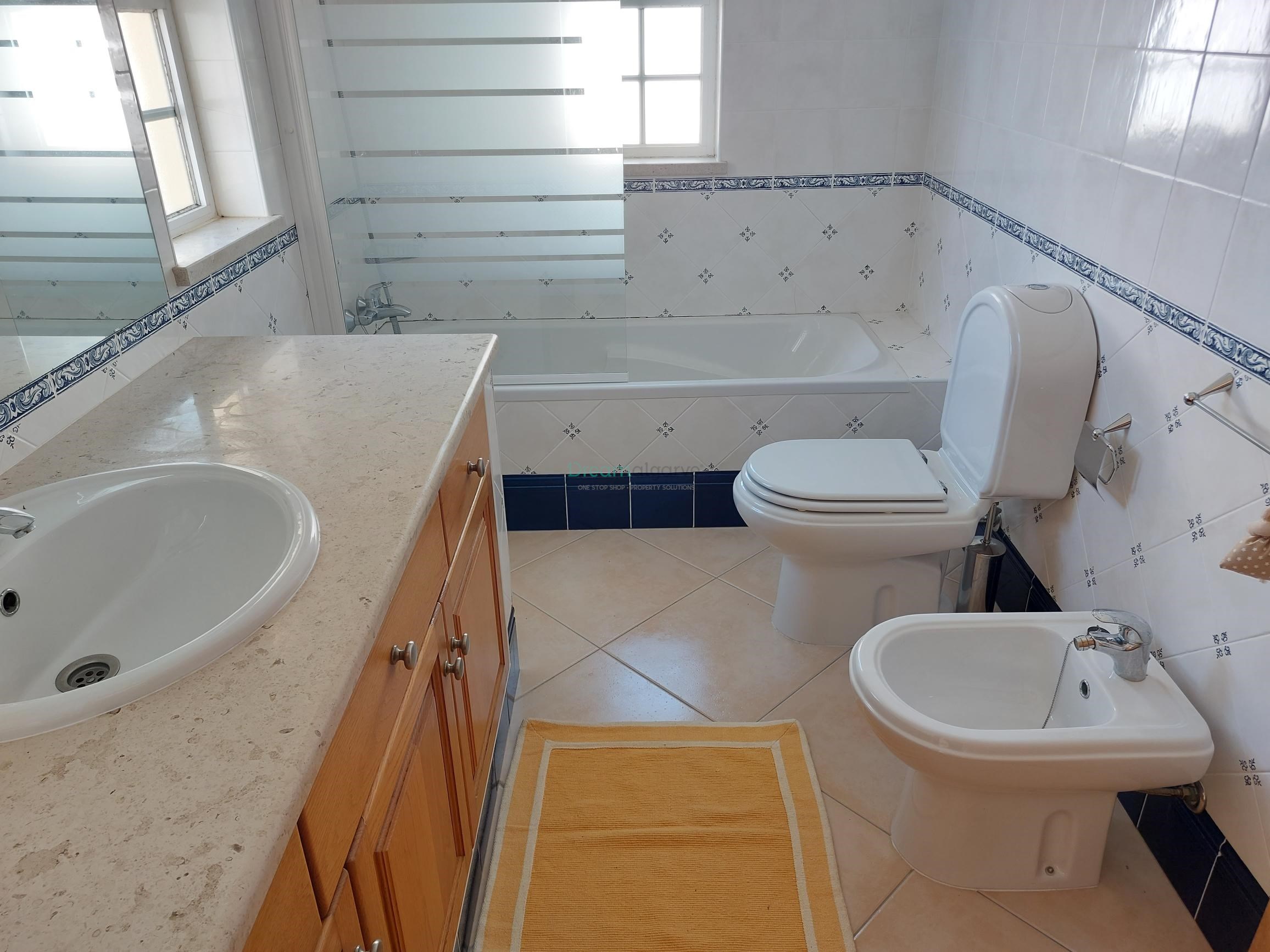 4 Bed, 3 Bath, HouseFor Sale, Lagos, Faro, 8600-282
