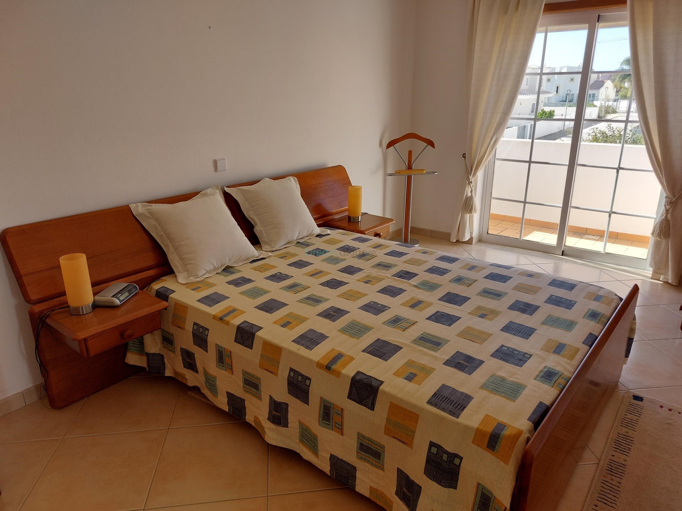 4 Bed, 3 Bath, HouseFor Sale, Lagos, Faro, 8600-282