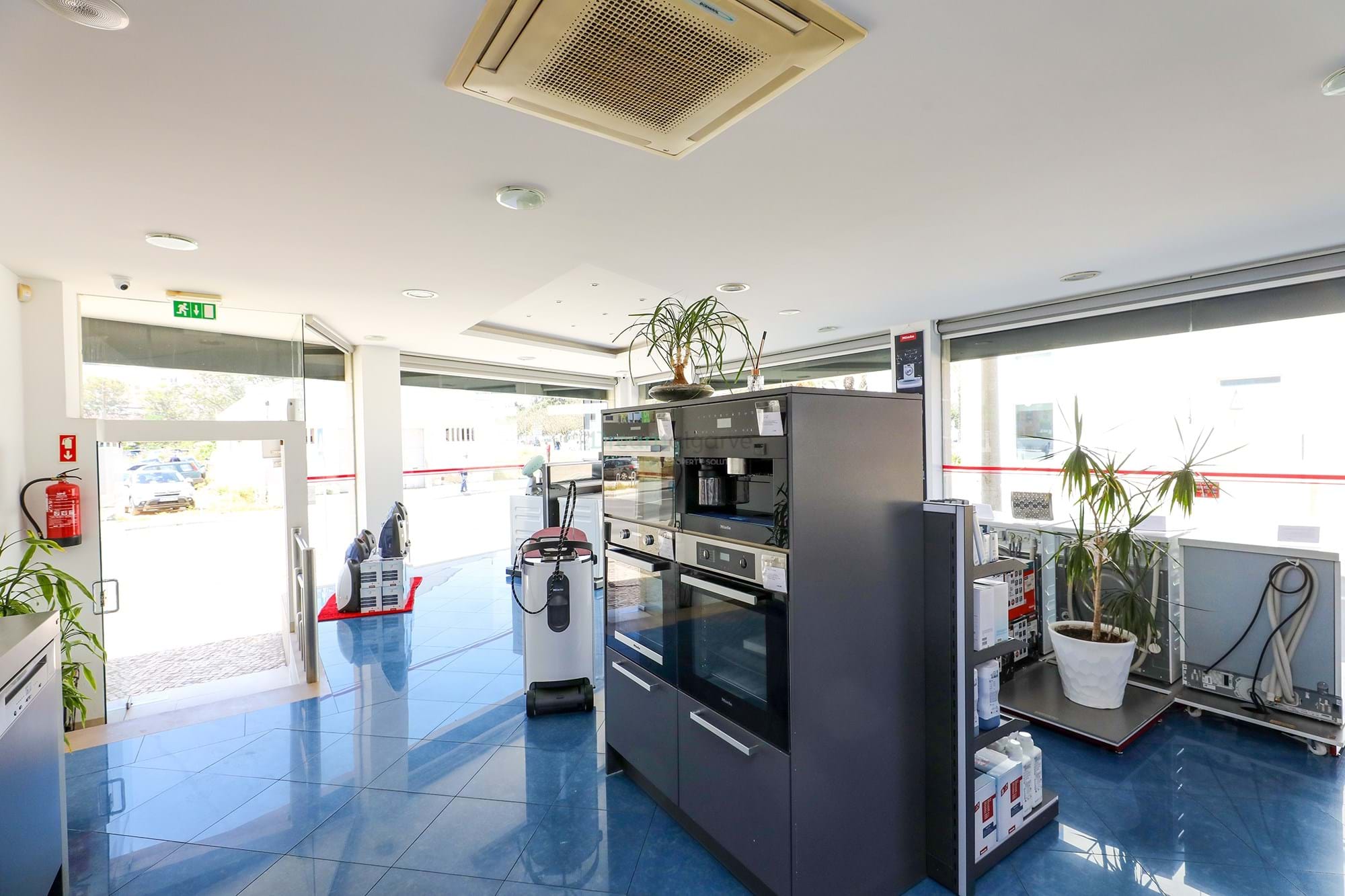 Commercial Property, For Sale