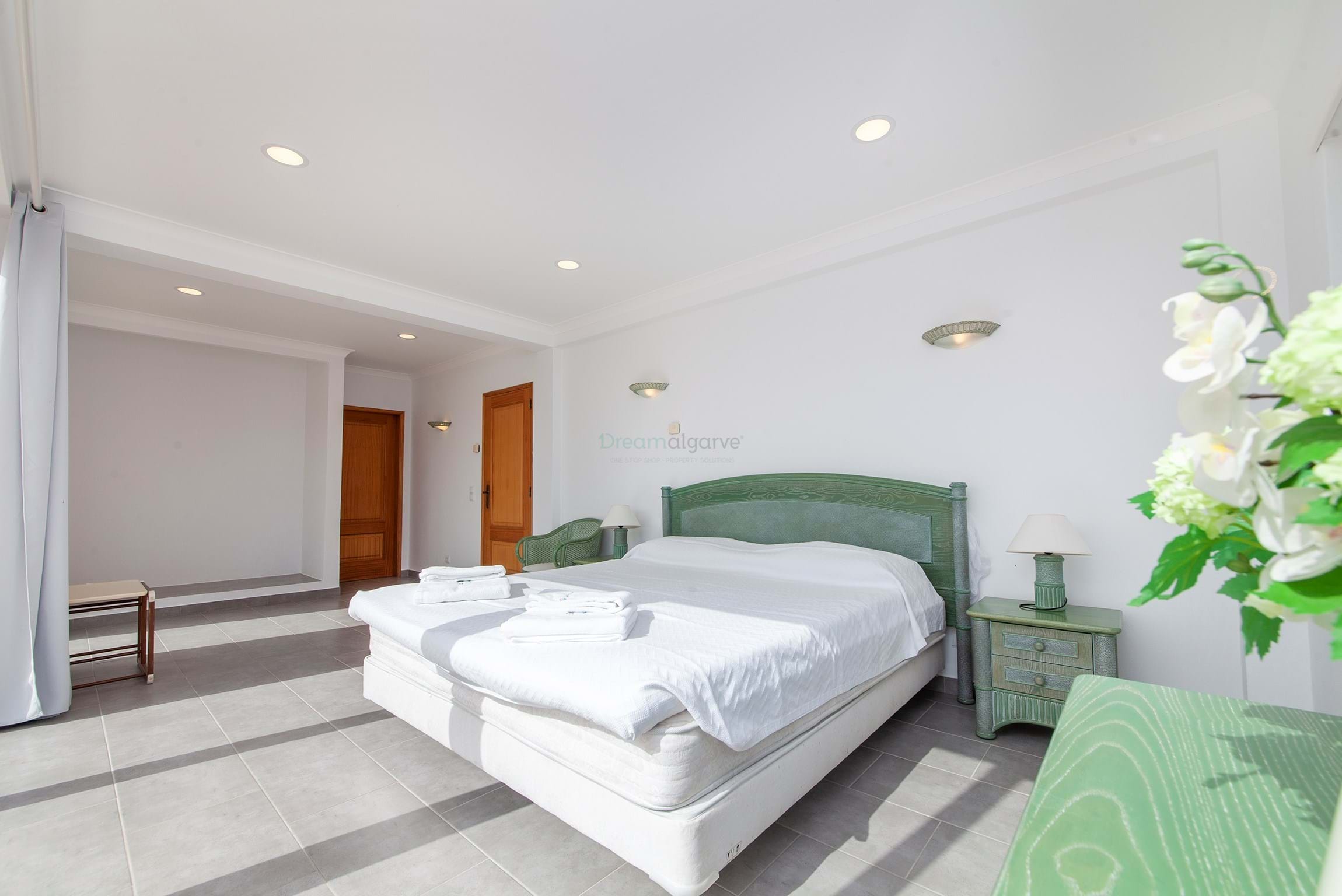 6 Bed, 4 Bath, HouseFor Sale, Lagos, Faro, 8600-250