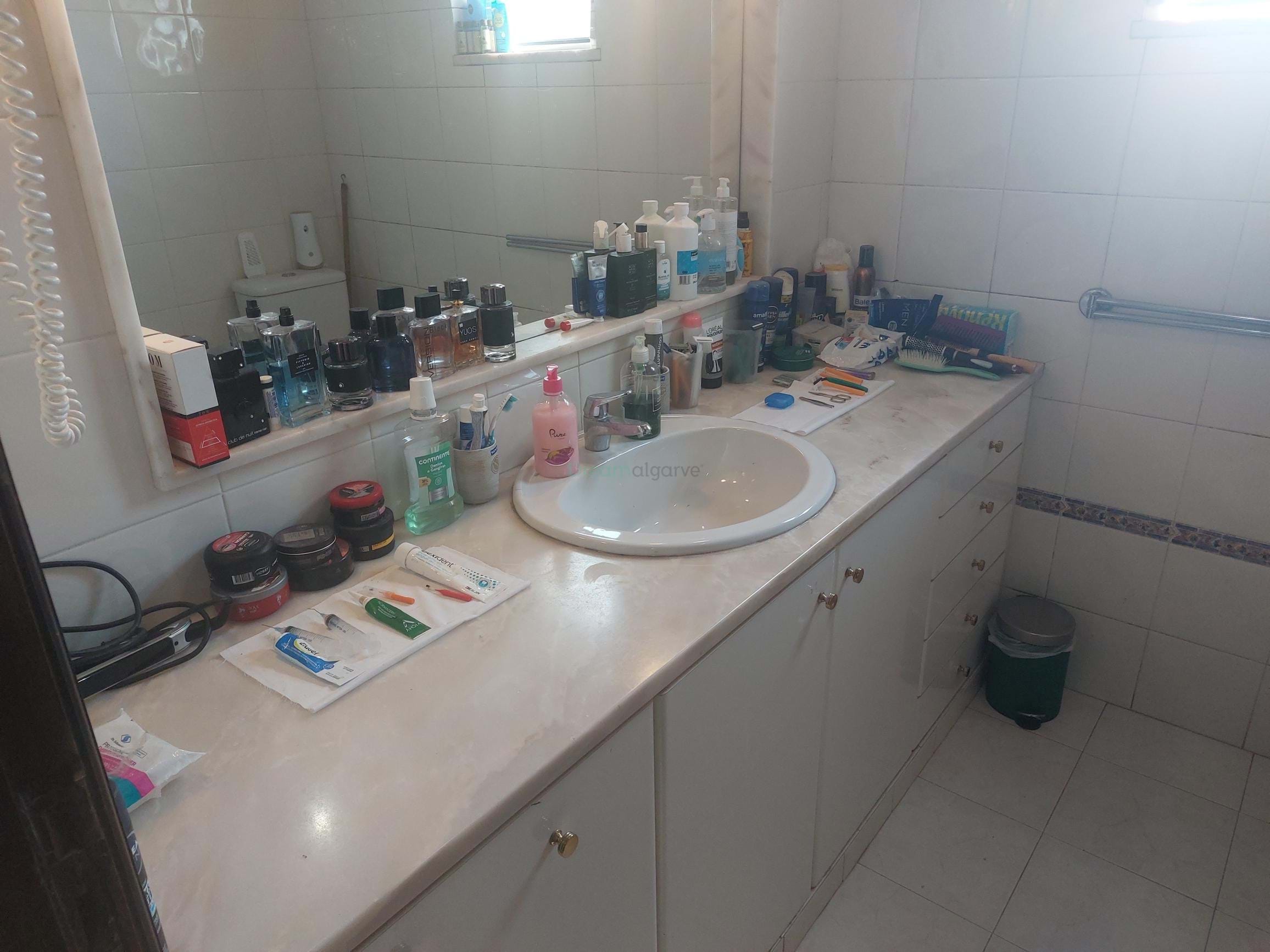 3 Bed, 2 Bath, ApartmentFor Sale, Lagos, Faro, 8600-543