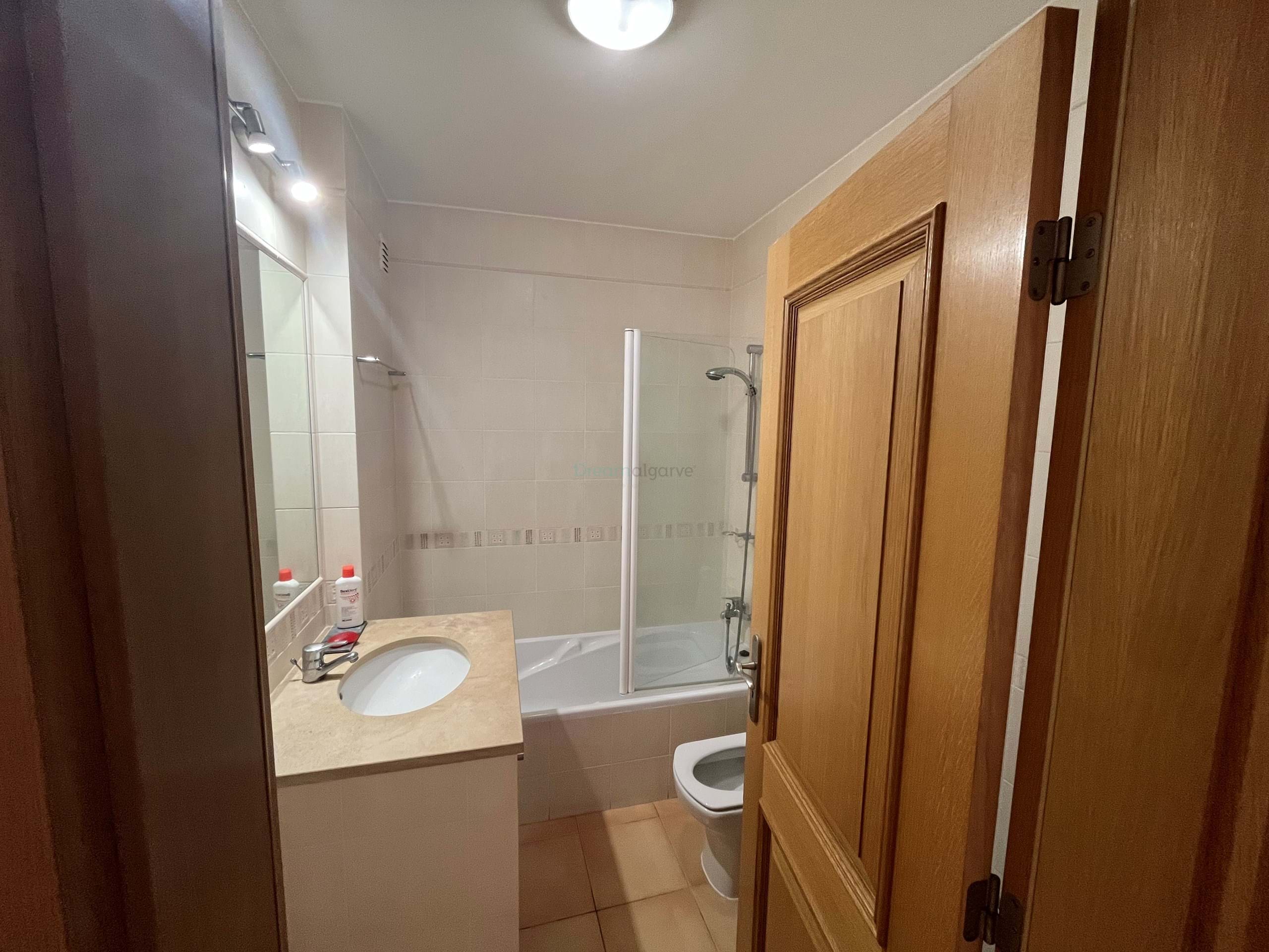 2 Bed, 1 Bath, ApartmentFor Sale, Lagos, Faro, 8600-128