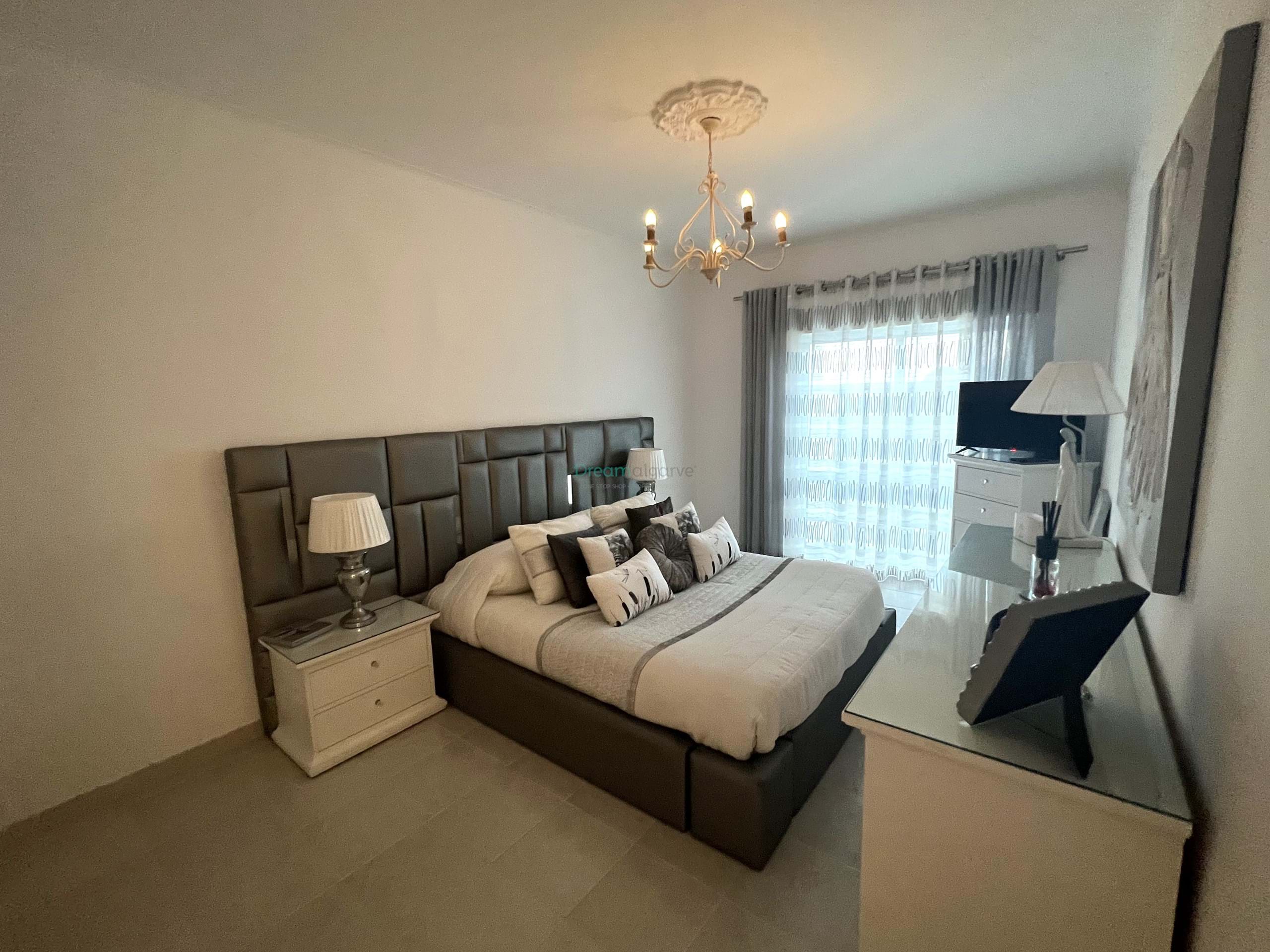2 Bed, 2 Bath, ApartmentFor Sale, Lagos, Faro, 8600-513