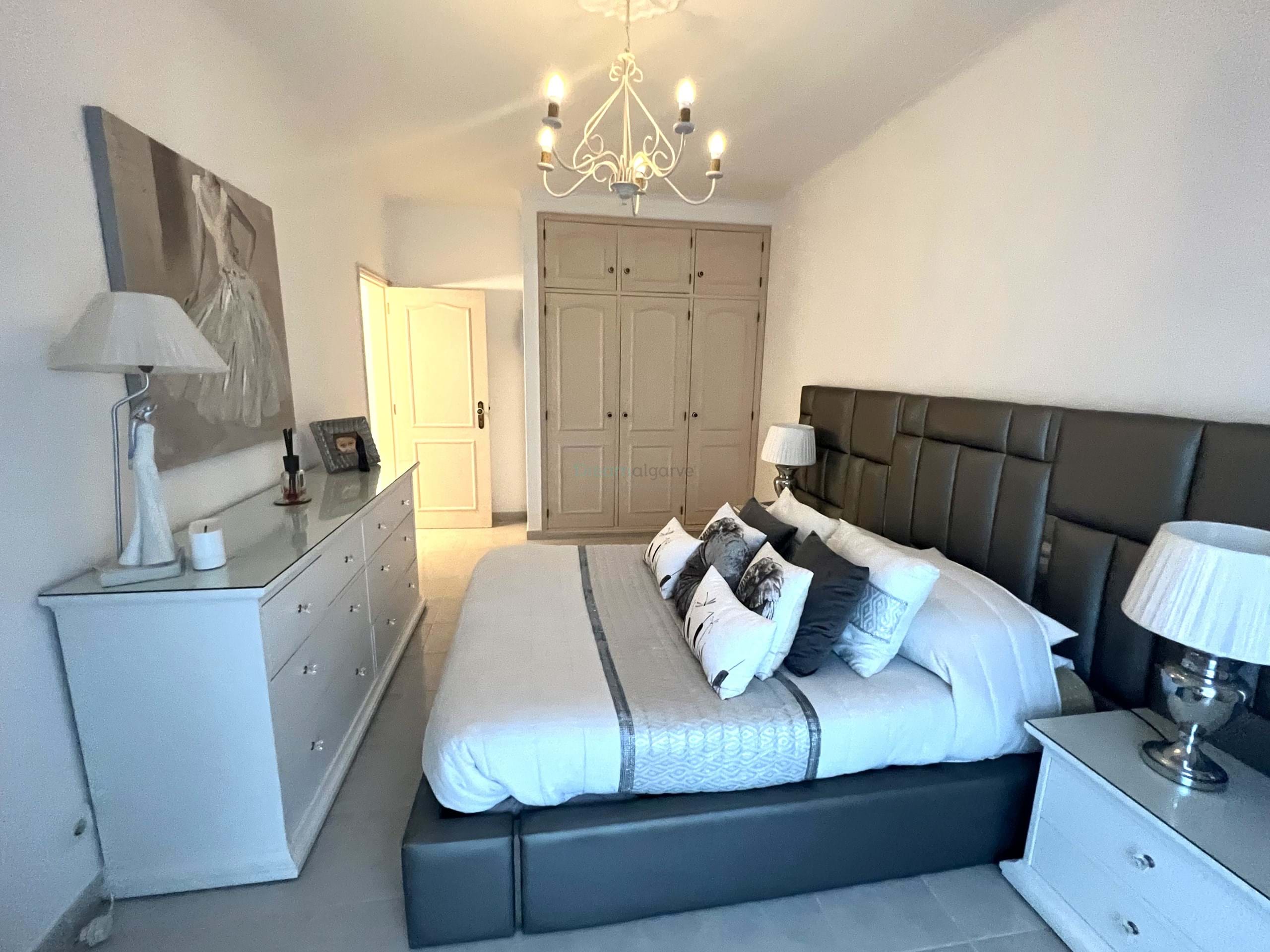 2 Bed, 2 Bath, ApartmentFor Sale, Lagos, Faro, 8600-513