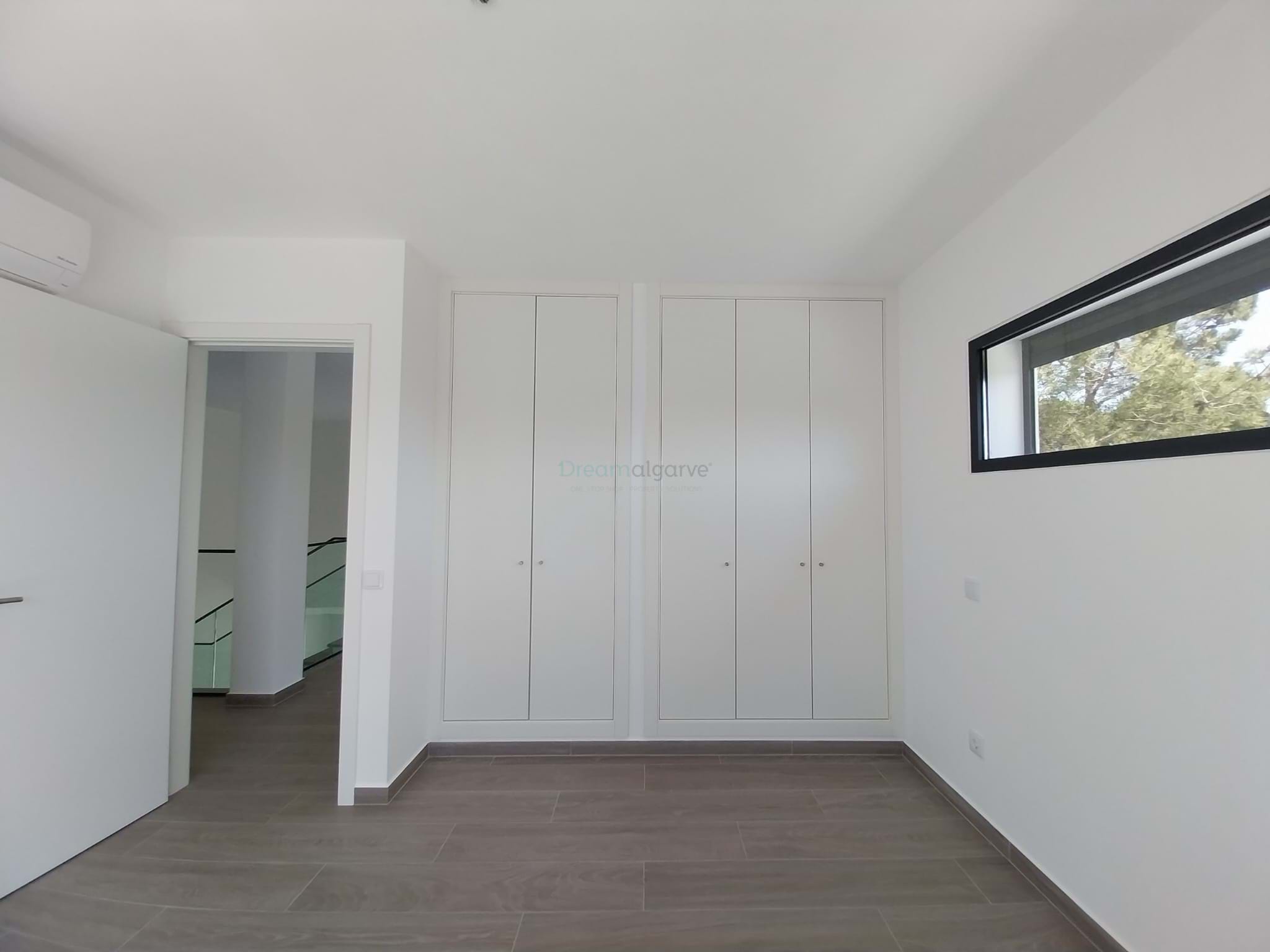 4 Bed, 4 Bath, HouseFor Sale, Aljezur, Faro, 8670-119