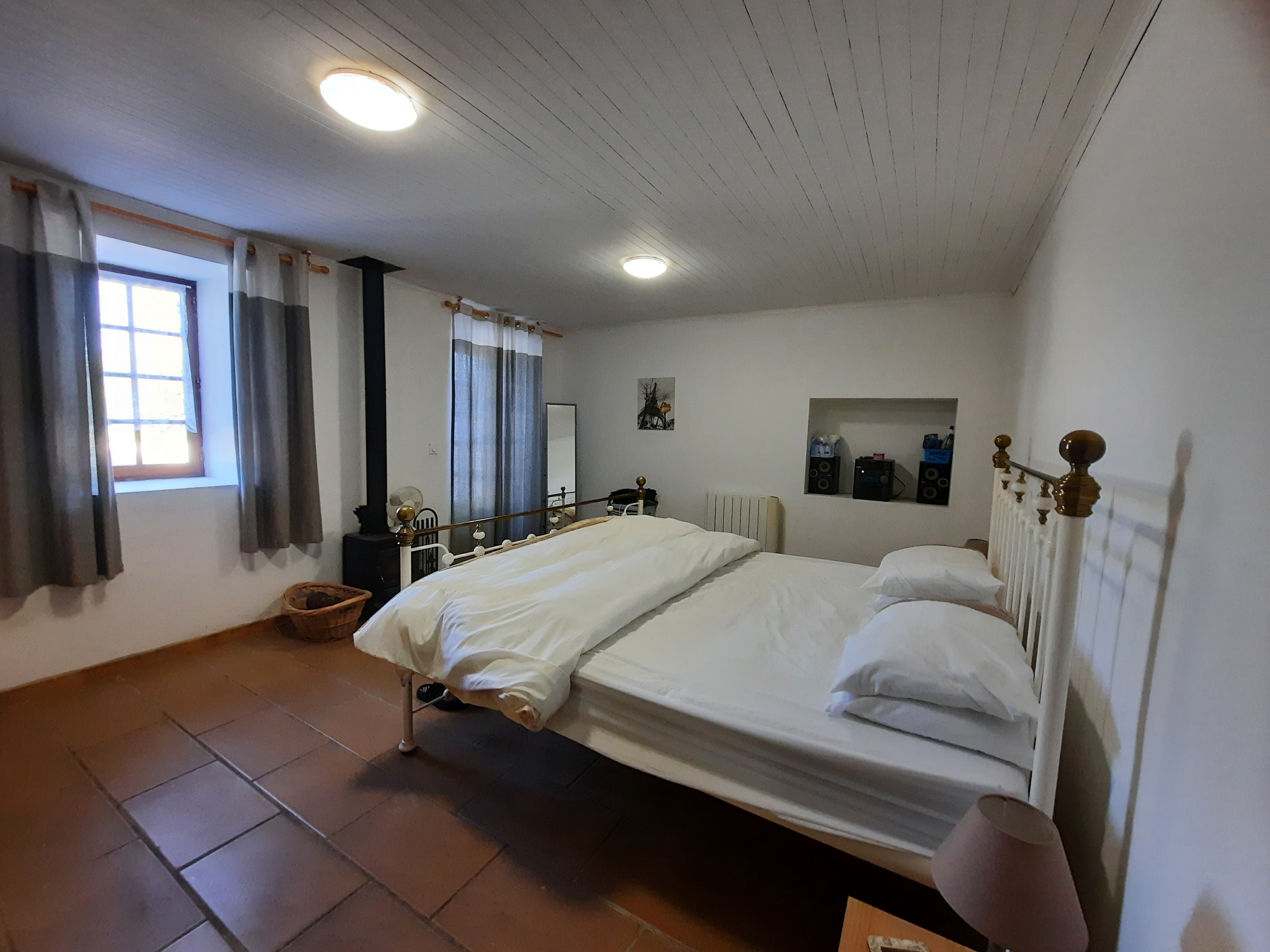 7 Bed, 1 Bath, HouseFor Sale, Eymet, Dordogne, Aquitaine, 24500