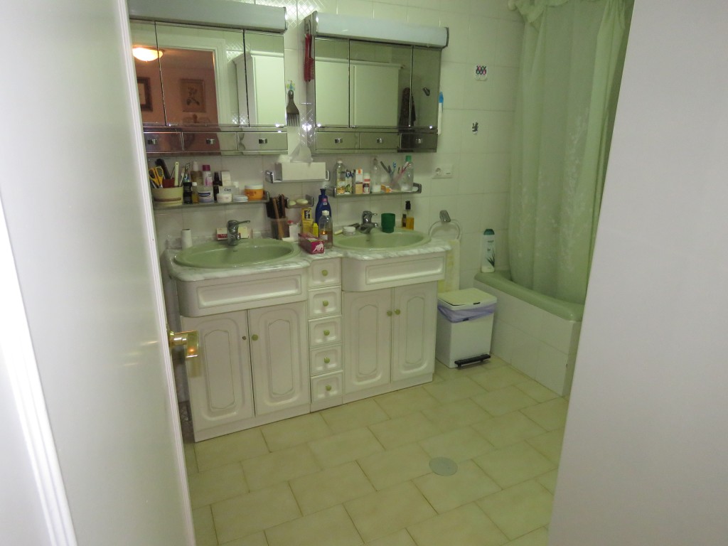 2 Bed, 2 Bath, HouseFor Sale, San Pedro de Alcantara, Malaga